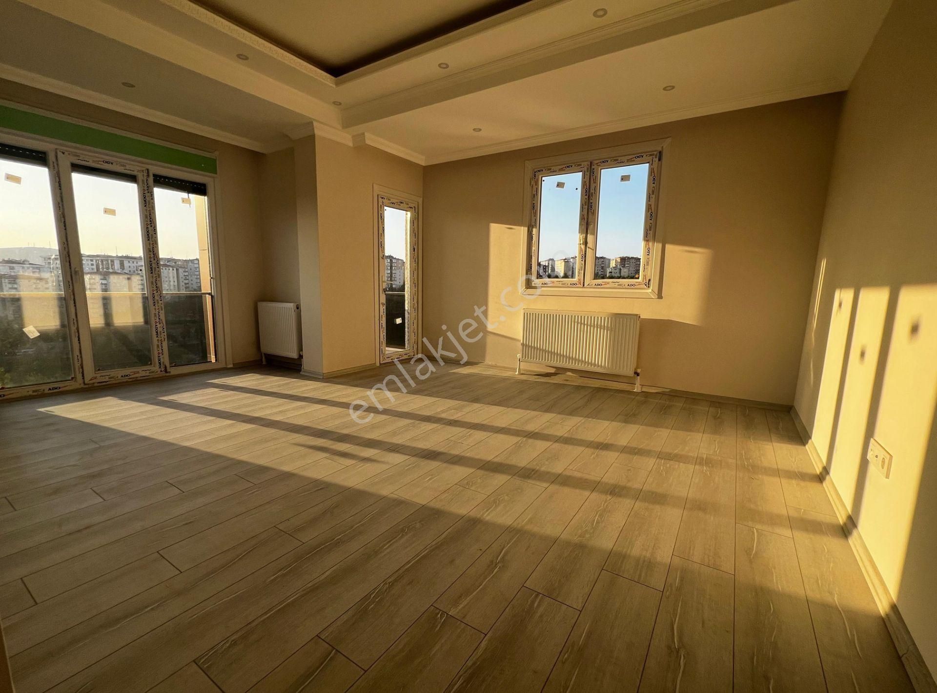 Mertcan Dan Gümüşpınar Mah Arakat 3+1 Ebeveyn Banyolu - İskanlı