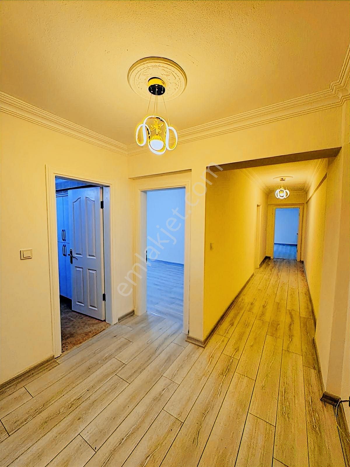 Didim Altınkum Plajına 10 Dakika Havuzlu Sitede 3+1 Geniş Daire - Görsel 11