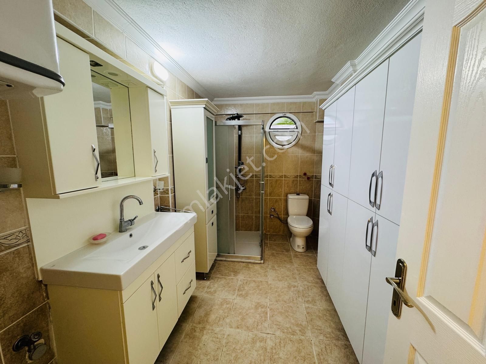 Didim Altınkum Plajına 10 Dakika Havuzlu Sitede 3+1 Geniş Daire - Görsel 12