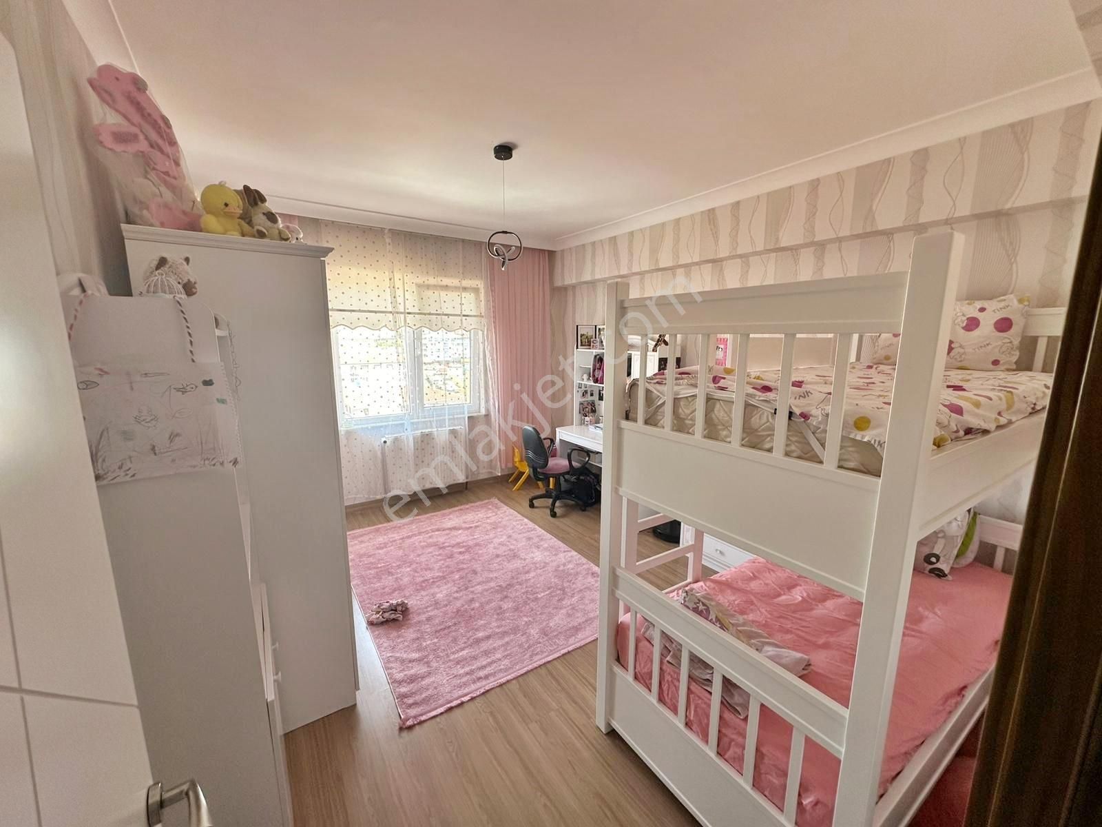 Piyade'de Güvenlikli Lüks Sitede 3+1 Krediye Uygun Manzaralı Ev - Görsel 34