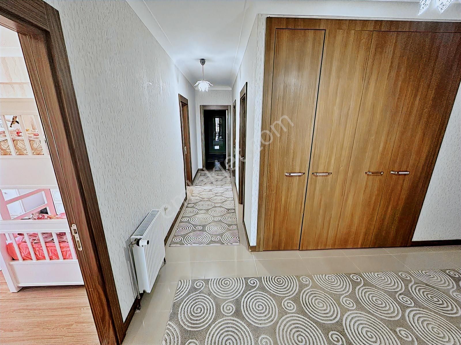 Piyade'de Güvenlikli Lüks Sitede 3+1 Krediye Uygun Manzaralı Ev - Görsel 25