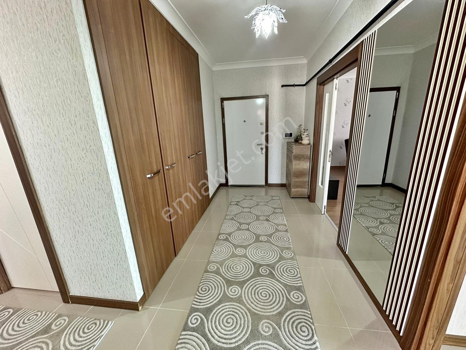 Piyade'de Güvenlikli Lüks Sitede 3+1 Krediye Uygun Manzaralı Ev - Görsel 31