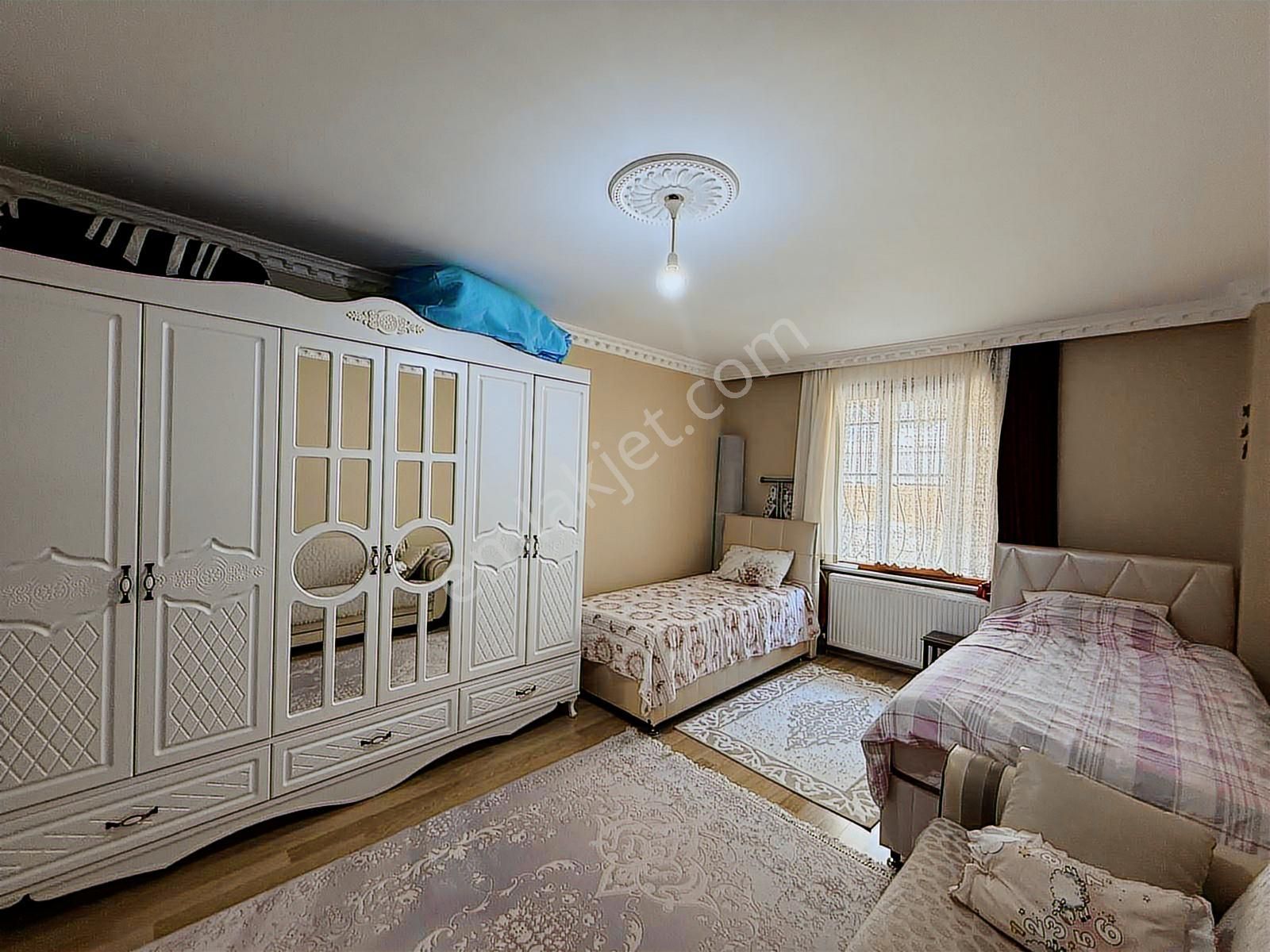 Eyüpsultan Merkez'de Geniş, Çift Cepheli, Kiralık 1+1 Daire - Görsel 3
