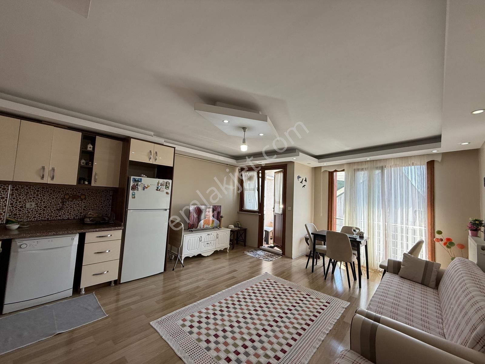 Eyüpsultan Merkez'de Geniş, Çift Cepheli, Kiralık 1+1 Daire - Görsel 9