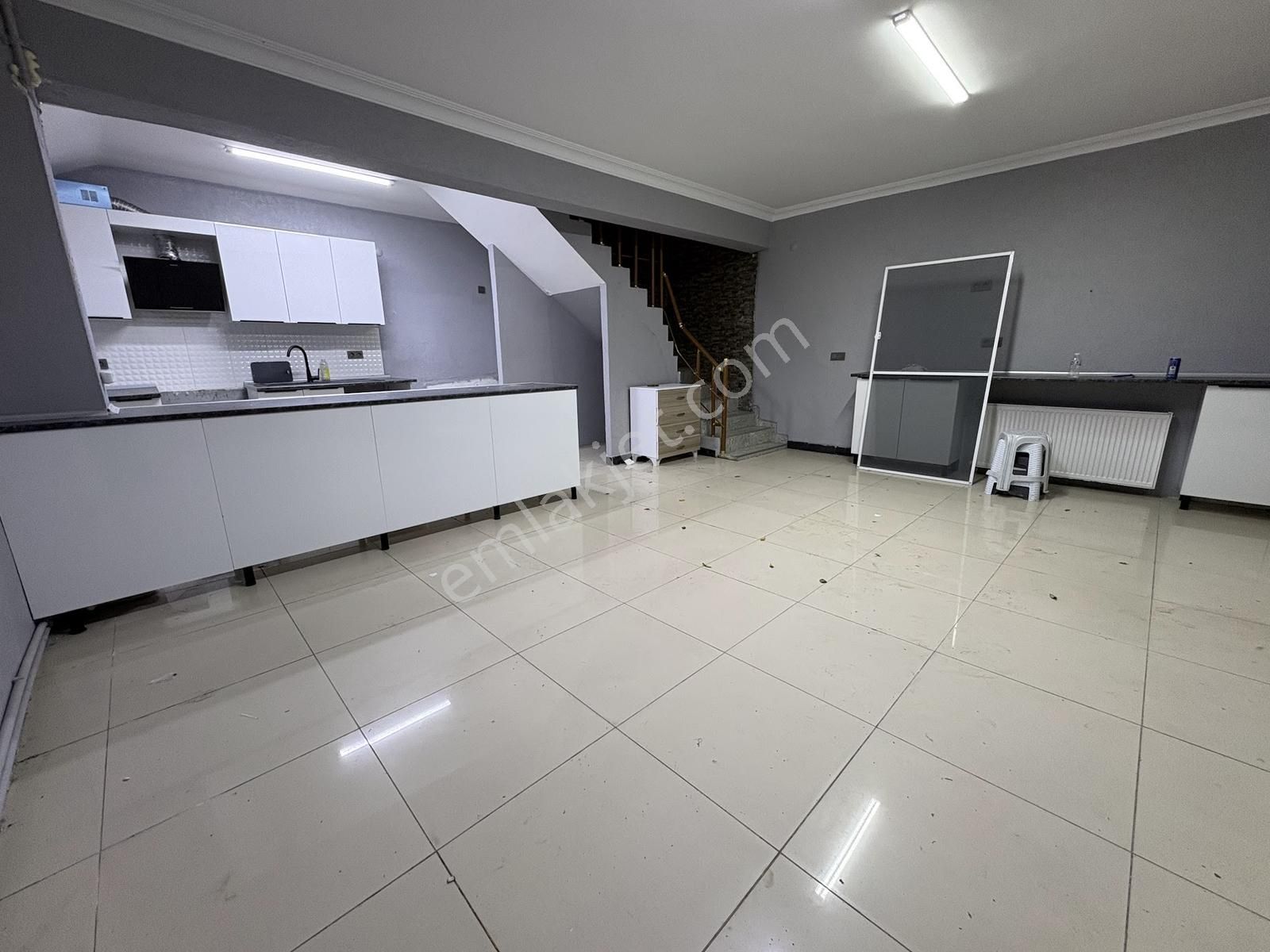 Bağcılar Kirazlı Mahallesi 250m2 Dekorasyonlu Dükkan-mağaza - Görsel 12