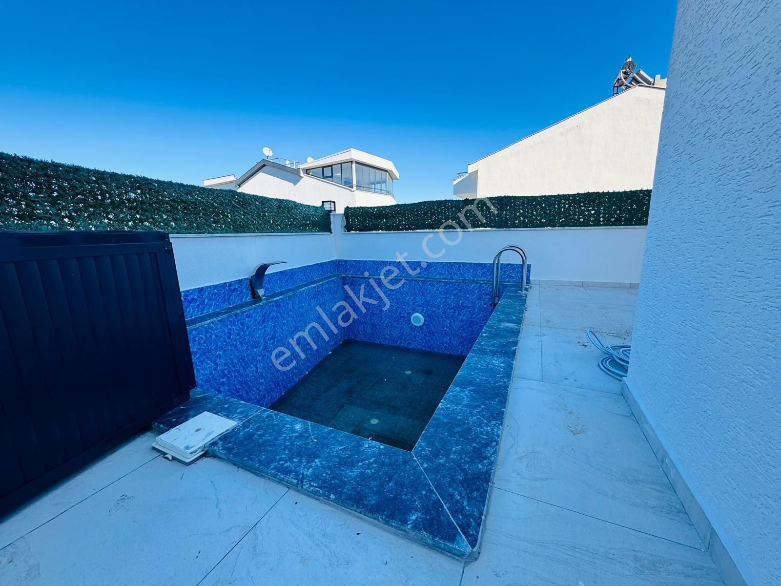Didimde Satılık Deniz Manzaralı Havuzlu Uygun Fiyat Villa - Görsel 18
