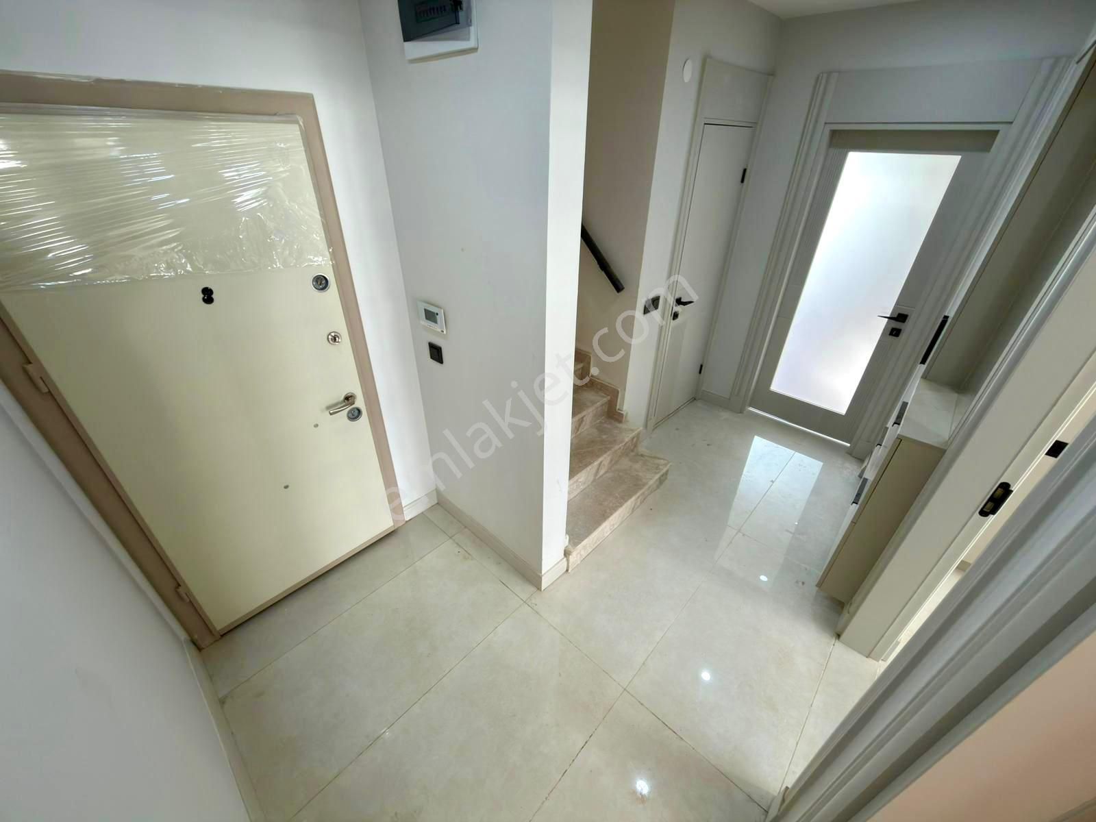 🏡 Referans'tan Doğa Manzaralı Şık Tasarımlı Ön Cephe 3+1 Dubleks - Görsel 10