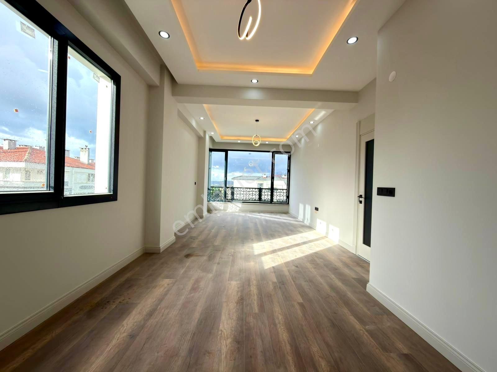 🏡 Referans'tan Doğa Manzaralı Şık Tasarımlı Ön Cephe 3+1 Dubleks - Görsel 31