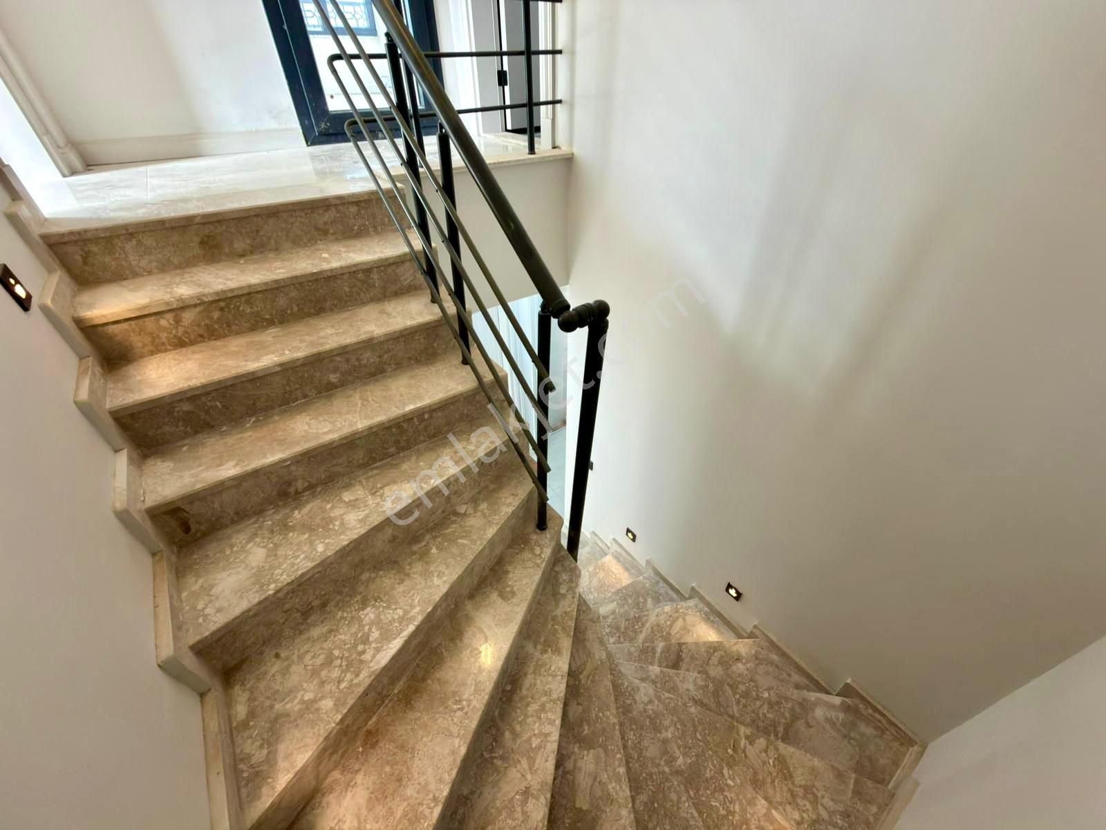 🏡 Referans'tan Doğa Manzaralı Şık Tasarımlı Ön Cephe 3+1 Dubleks - Görsel 32