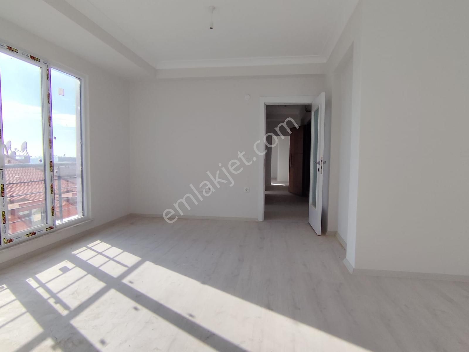 Mahir Emlak' Tan Asansörlü + Otoparklı 2+1 Arakat Sıfır Daire - Görsel 2