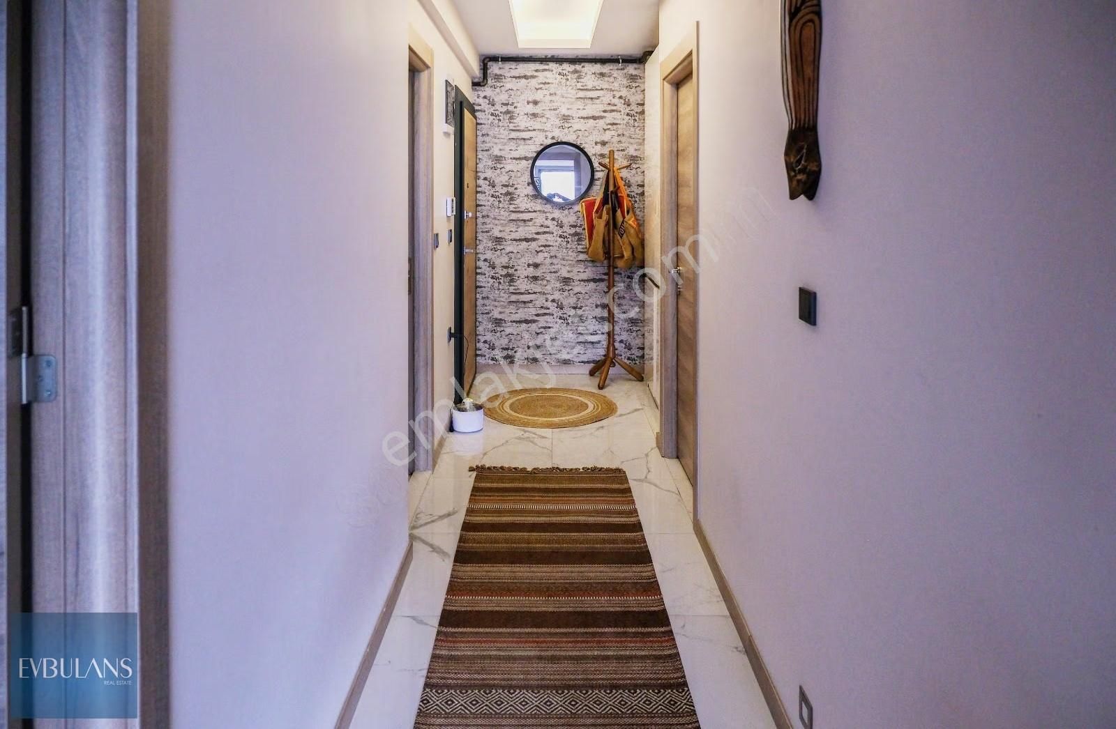 Girne Caddesine 50 Metre Ara Kat Önü Komple Açık Geniş 2+1 - Görsel 19