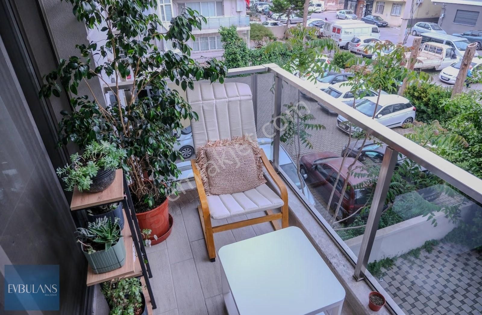 Girne Caddesine 50 Metre Ara Kat Önü Komple Açık Geniş 2+1 - Görsel 23