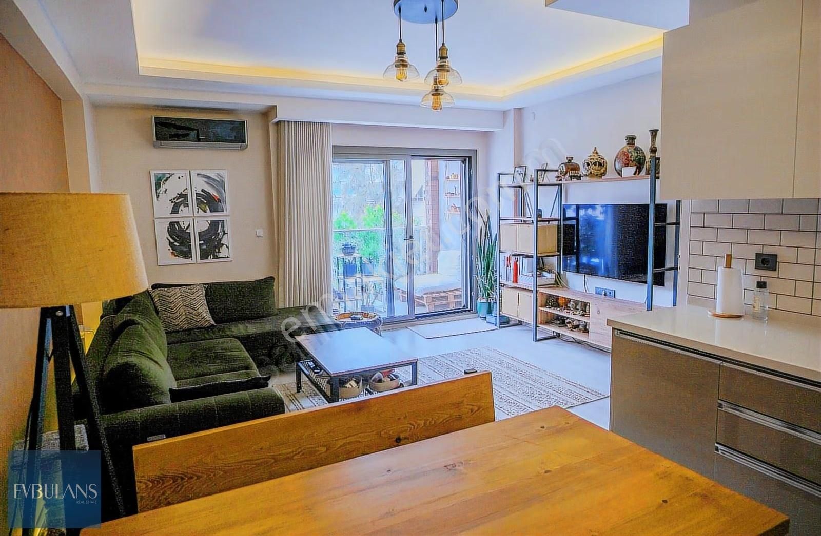 Girne Caddesine 50 Metre Ara Kat Önü Komple Açık Geniş 2+1 - Görsel 21