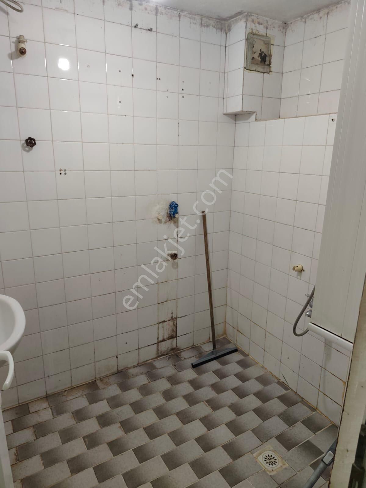 Rasathane Mahallesinde Bahce Kat Satılık Daire - Görsel 8