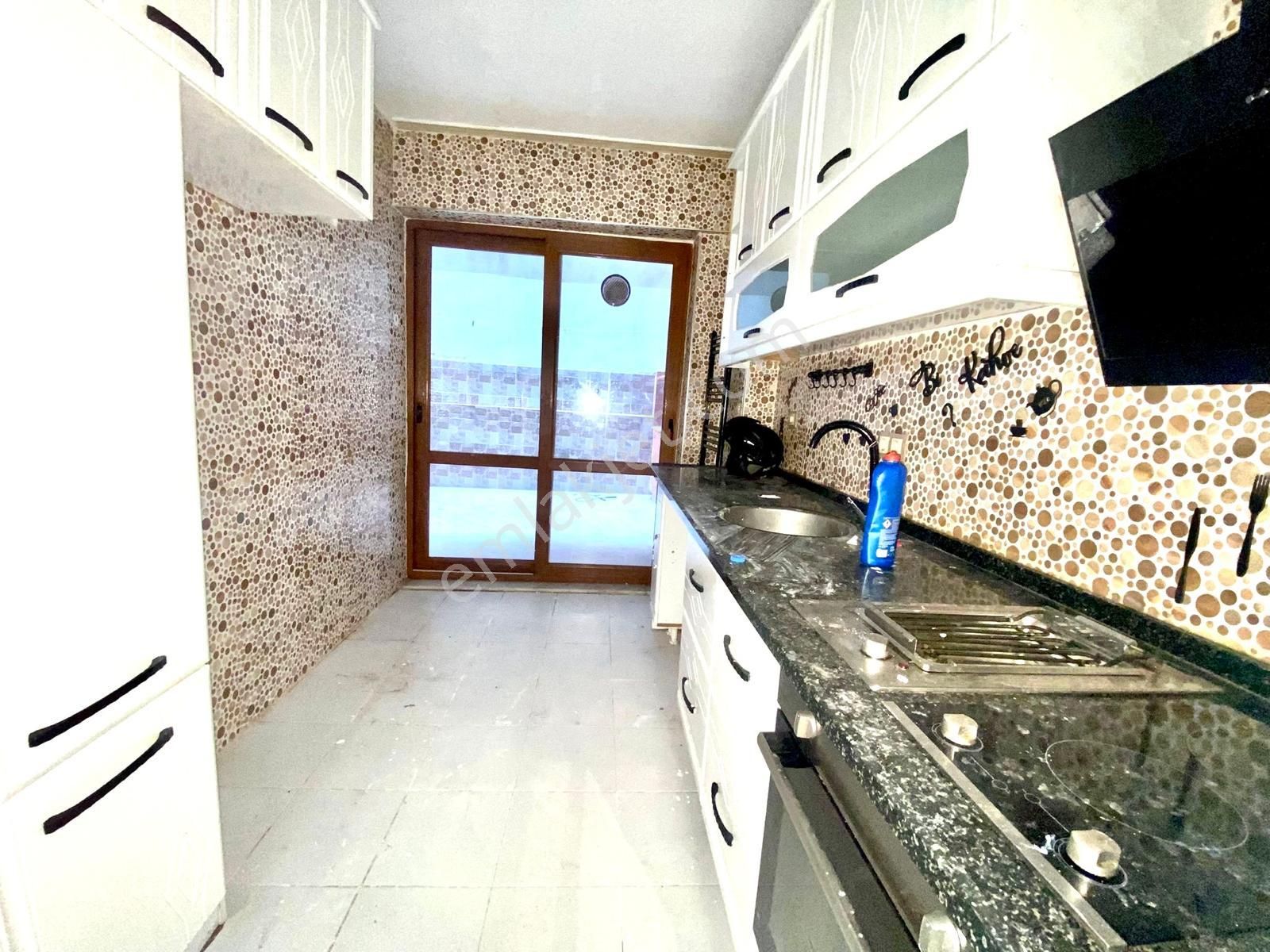 Zaimağa Caddesi 3+1 Doğalgazlı İçi Ful Yapılı