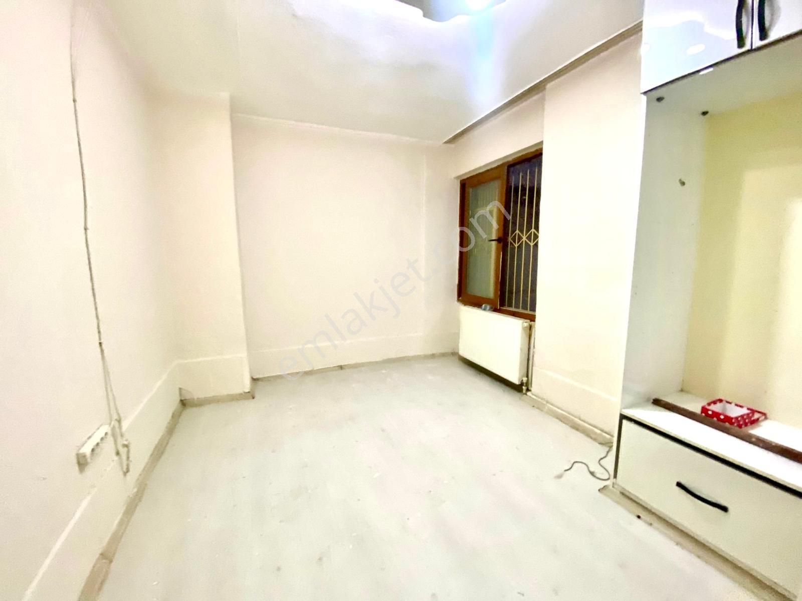 Zaimağa Caddesi 3+1 Doğalgazlı İçi Ful Yapılı - Görsel 20