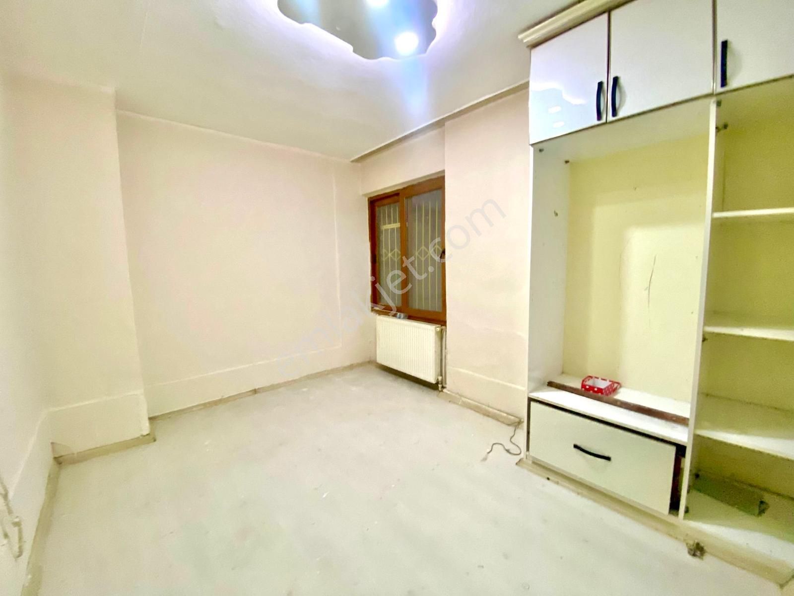 Zaimağa Caddesi 3+1 Doğalgazlı İçi Ful Yapılı - Görsel 17