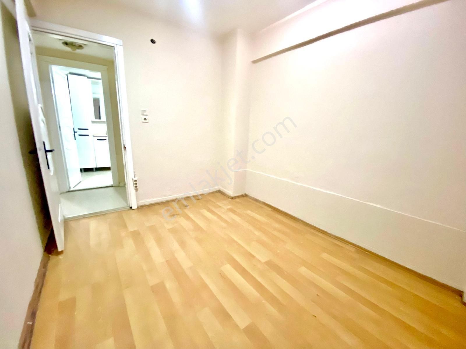 Zaimağa Caddesi 3+1 Doğalgazlı İçi Ful Yapılı - Görsel 28