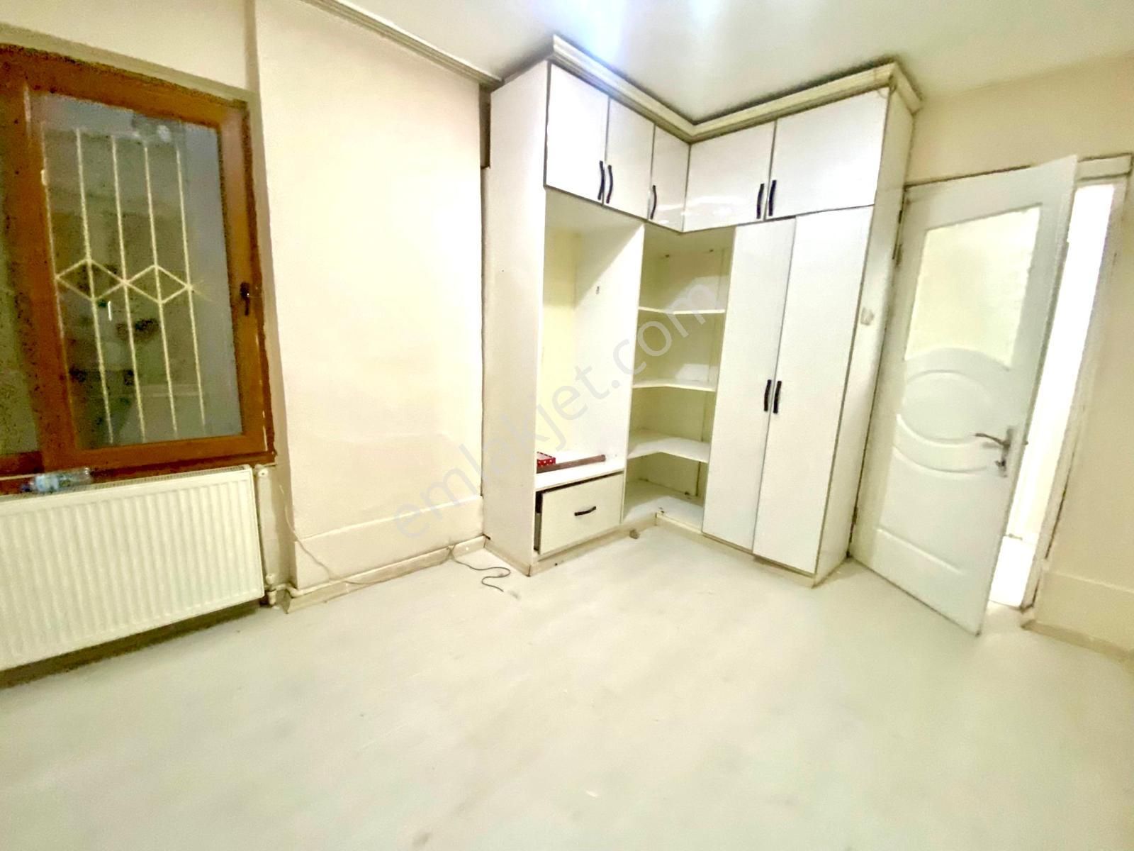 Zaimağa Caddesi 3+1 Doğalgazlı İçi Ful Yapılı - Görsel 18