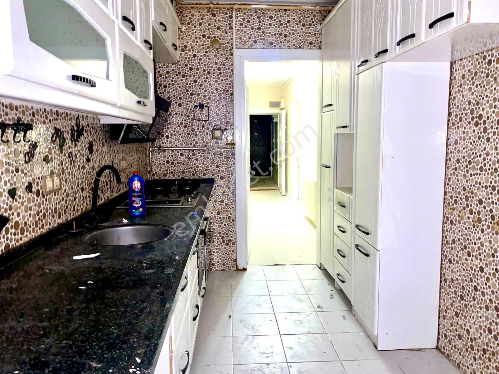 Zaimağa Caddesi 3+1 Doğalgazlı İçi Ful Yapılı - Görsel 13