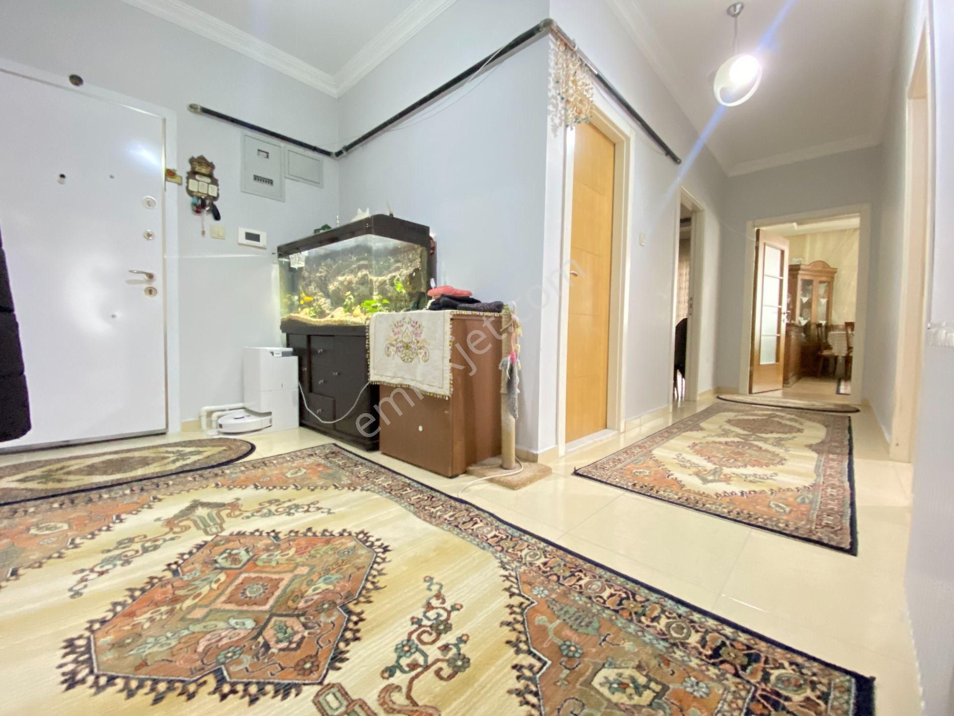 Gökçe Emlak'tan Saray Merkezde Güney Cepheli Satılık 3+1 Daire - Görsel 18