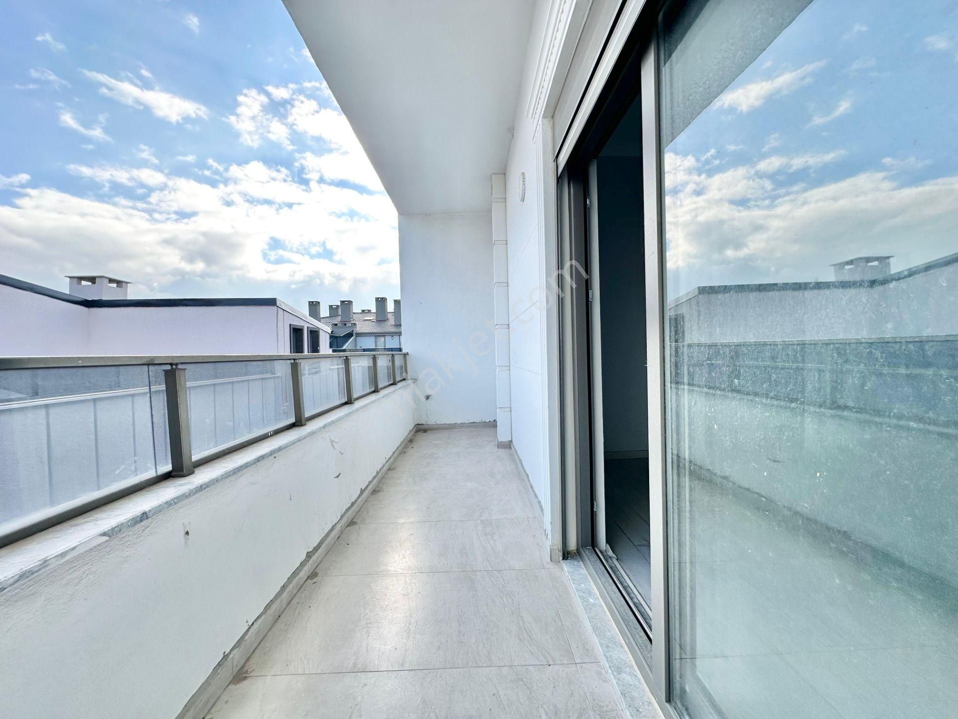 ꧁ay Emlaktan꧂akçay'da Muhteşem Konumlu Asansörlü Çift Banyolu Satılık 2+1 Şık Tasarım Dubleks Daire - Görsel 22