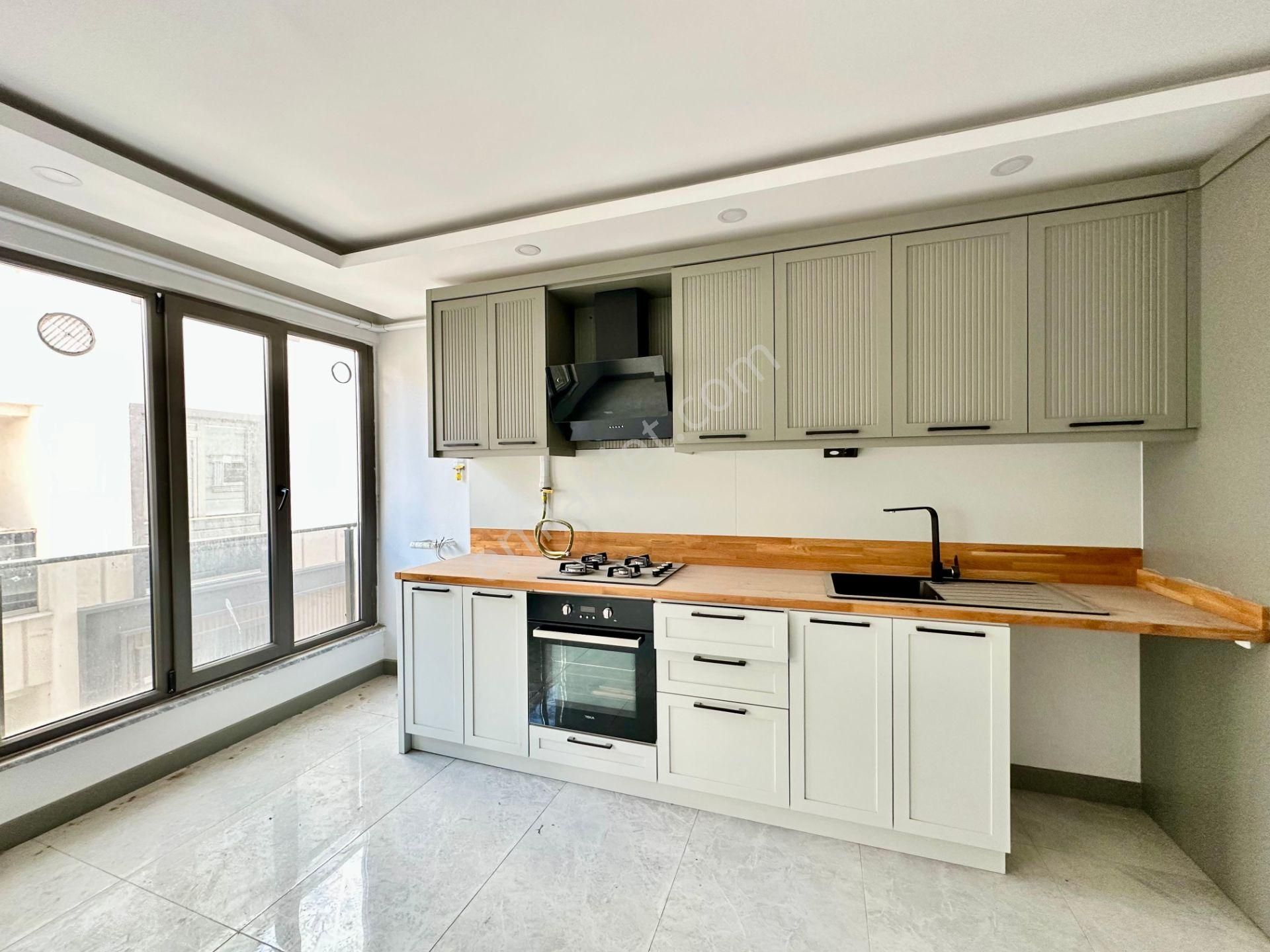 ꧁ay Emlaktan꧂akçay'da Muhteşem Konumlu Asansörlü Çift Banyolu Satılık 2+1 Şık Tasarım Dubleks Daire - Görsel 8