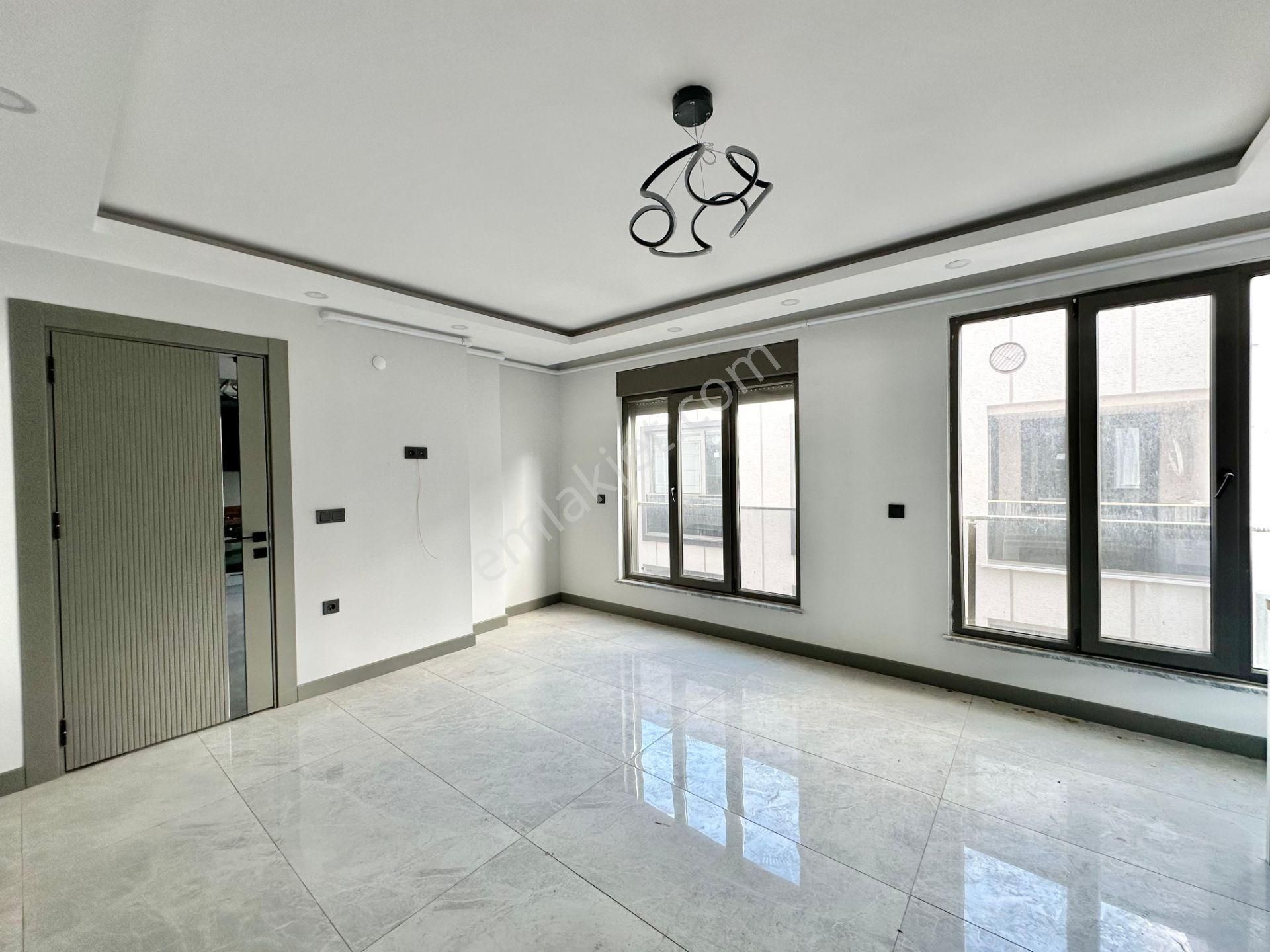 ꧁ay Emlaktan꧂akçay'da Muhteşem Konumlu Asansörlü Çift Banyolu Satılık 2+1 Şık Tasarım Dubleks Daire - Görsel 5