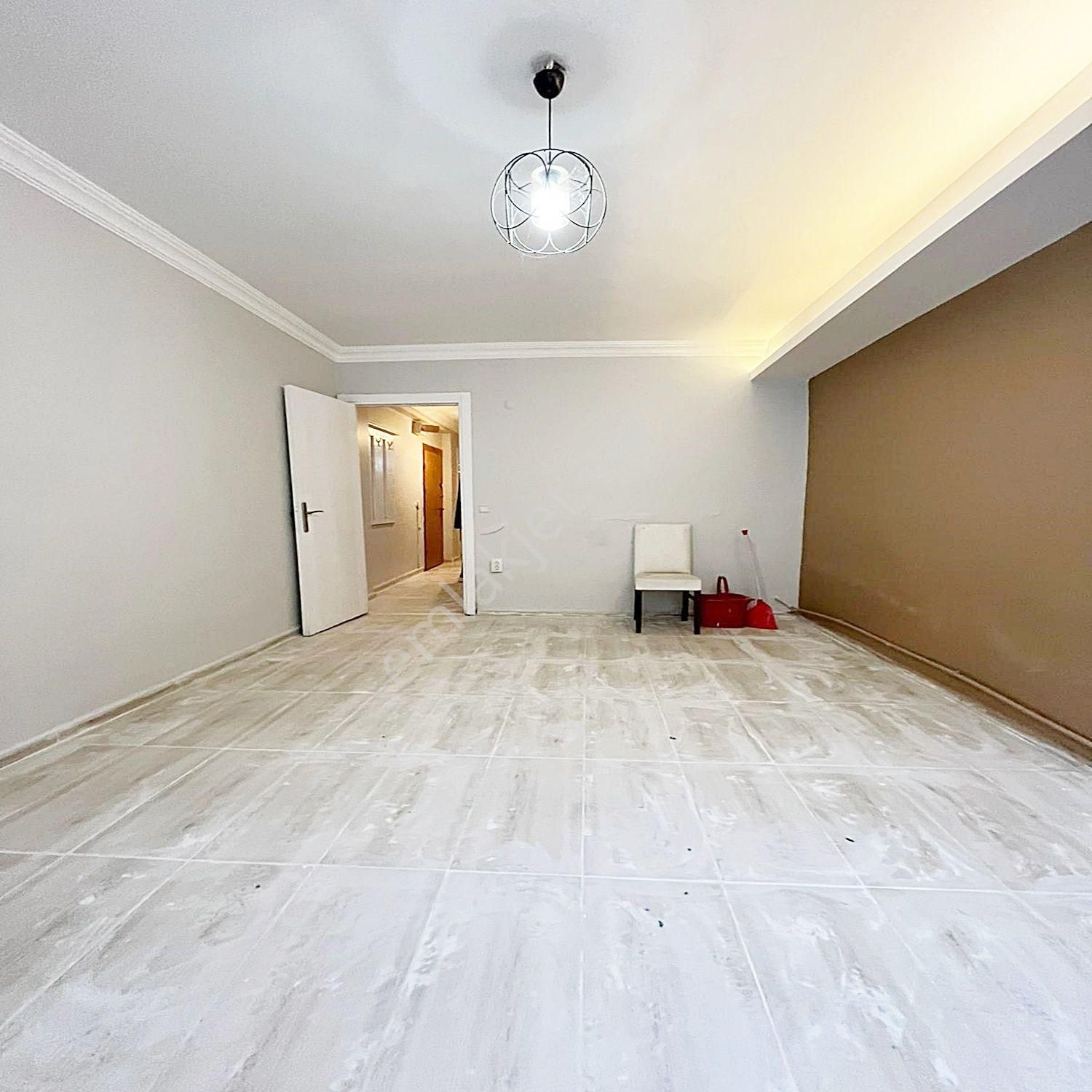 Metrobüsün Dibinde Bahçeli 1+1 Kiralık Daire - Görsel 6