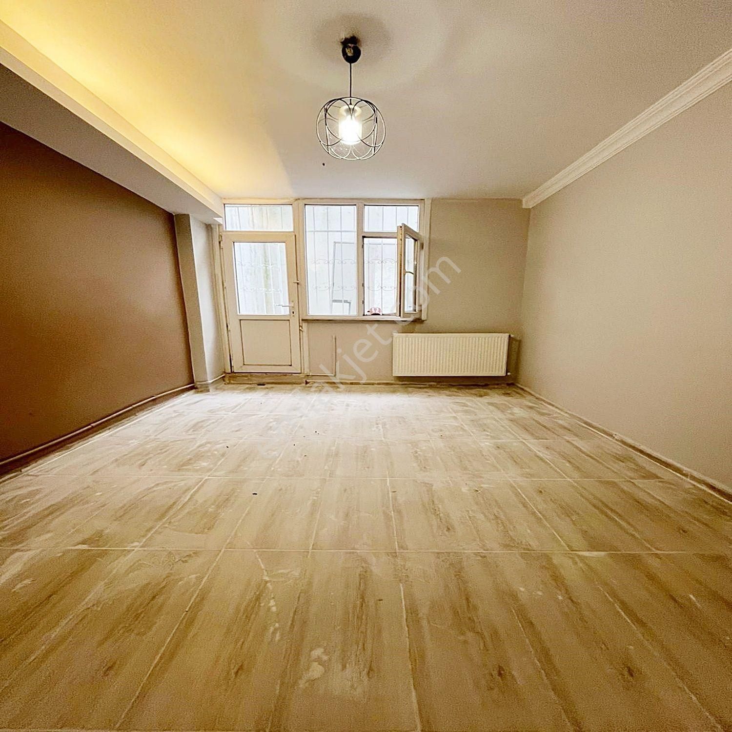 Metrobüsün Dibinde Bahçeli 1+1 Kiralık Daire - Görsel 3