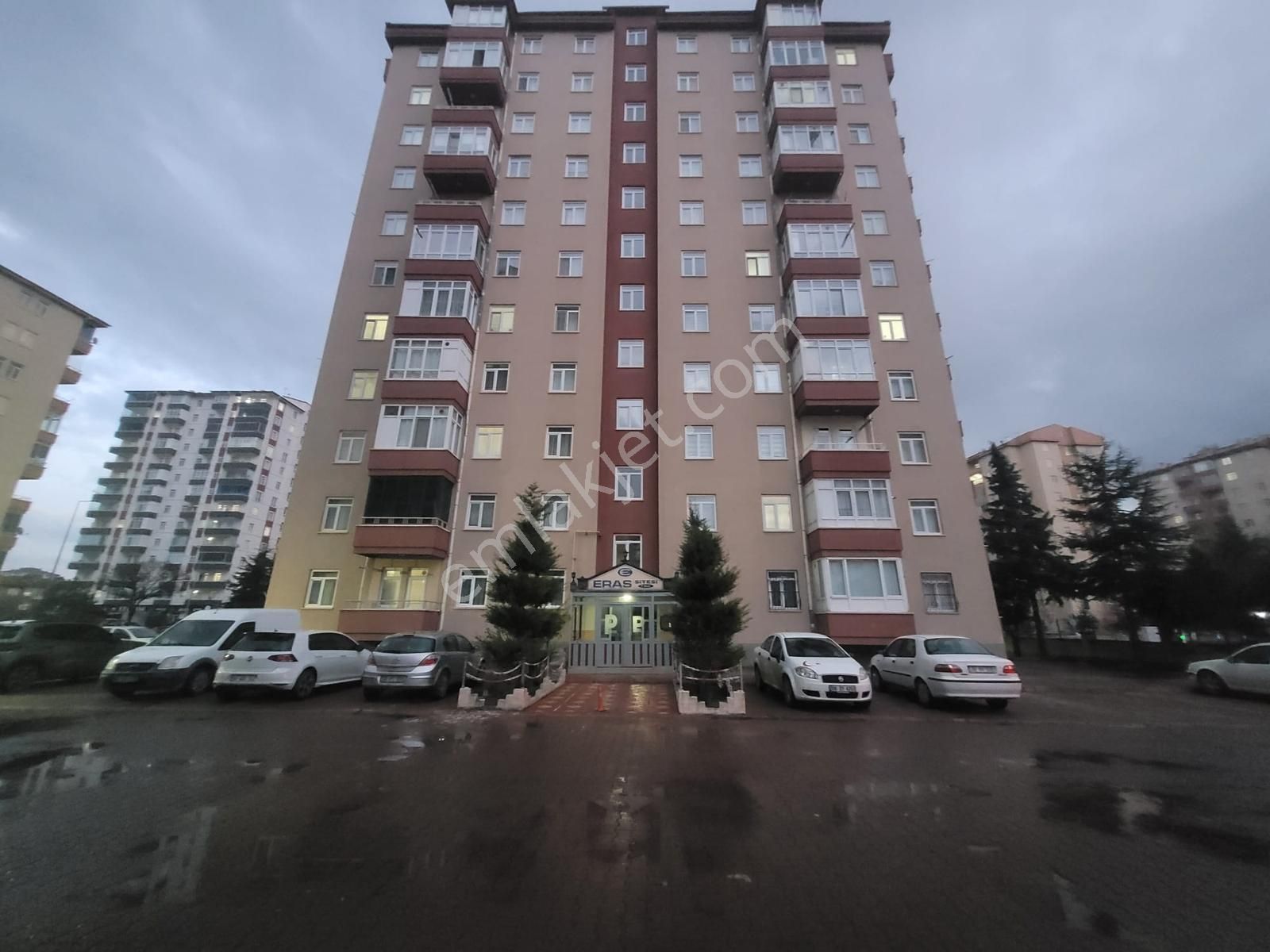 Turgut Reis Mahallesi Eras Siteleri 3+1 Satılık Daire