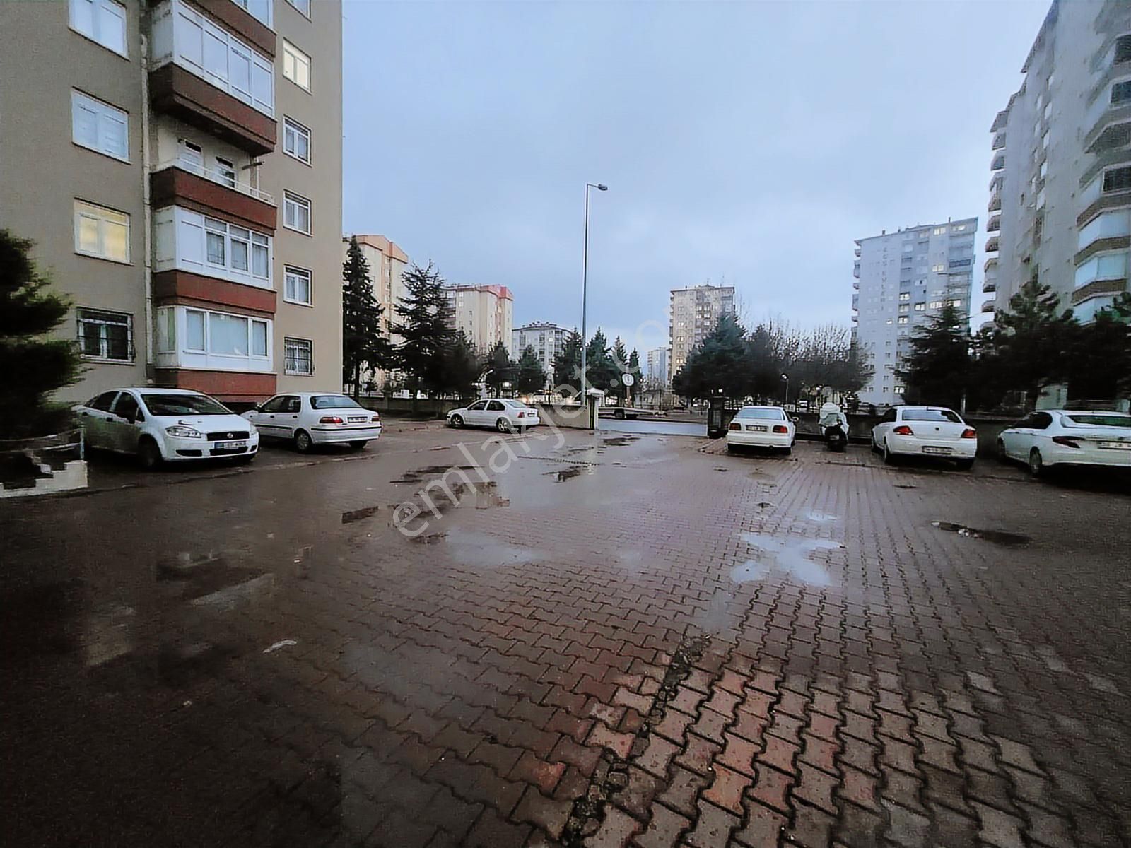 Turgut Reis Mahallesi Eras Siteleri 3+1 Satılık Daire - Görsel 2