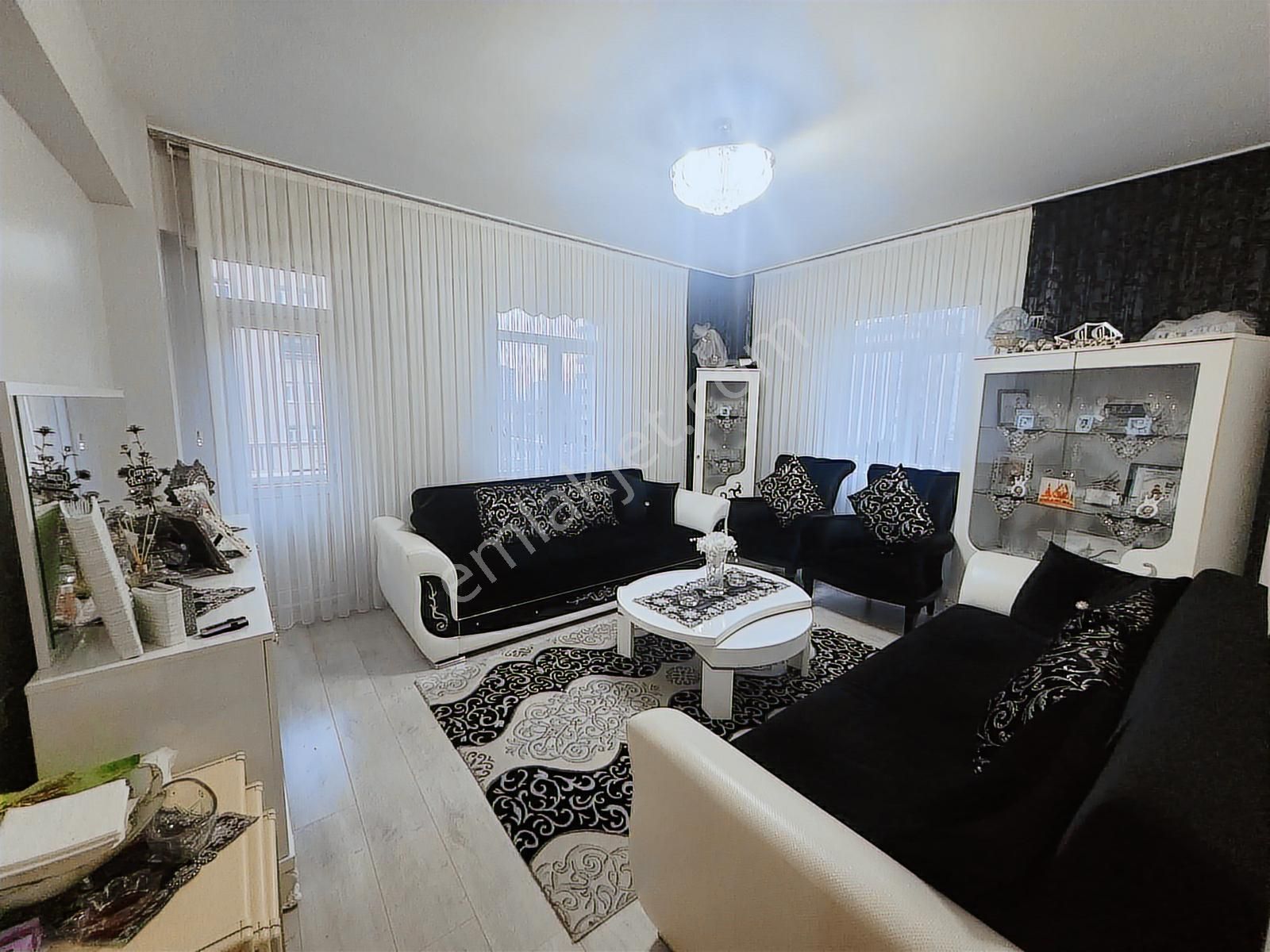 Turgut Reis Mahallesi Eras Siteleri 3+1 Satılık Daire - Görsel 18