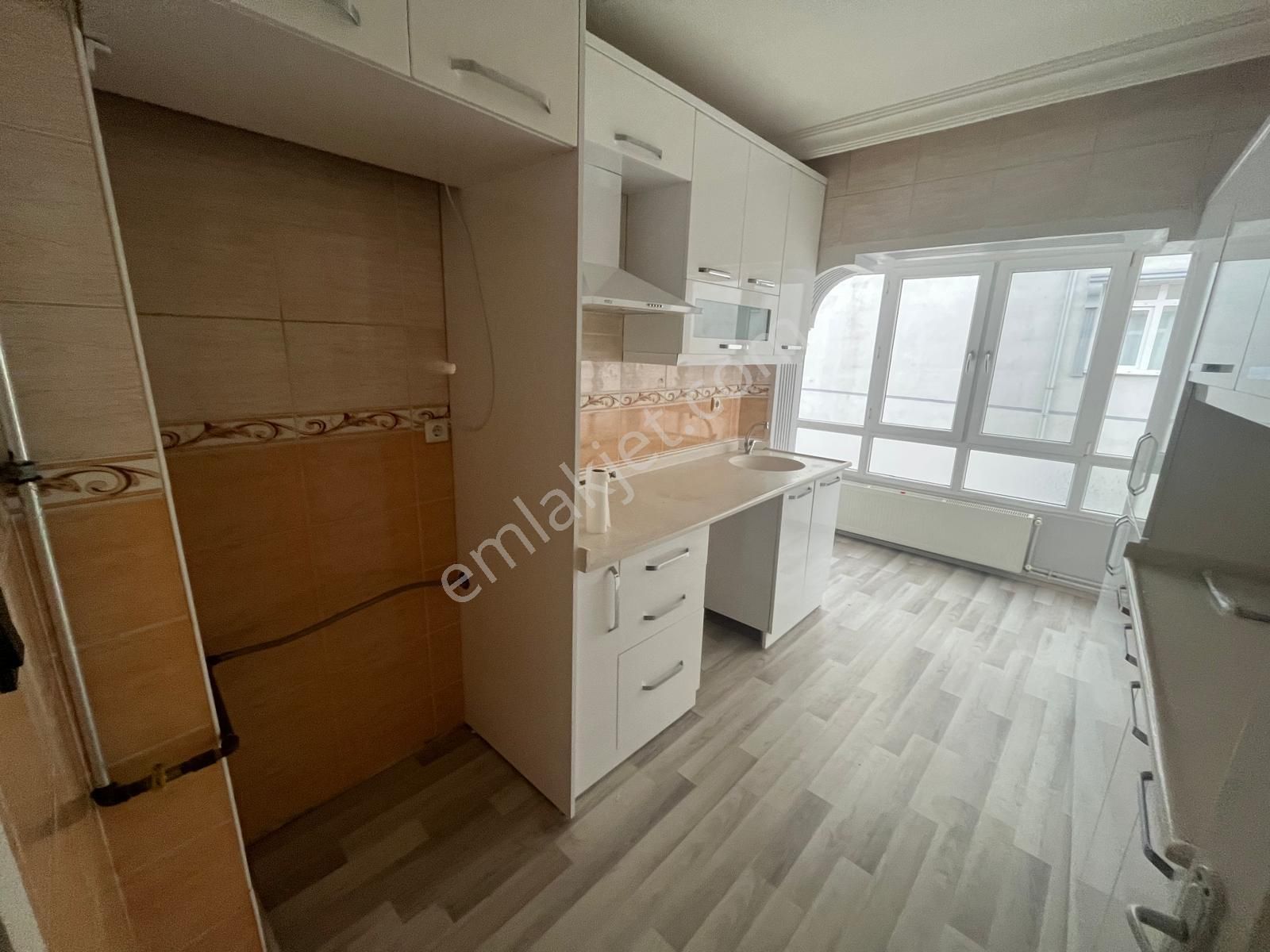 Mç Emlak'tan Maraşal Çakmak Mahallesin'de 3+1 Satılık Daire