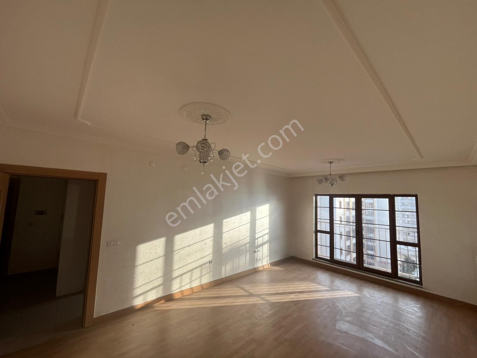 Mavikent Şehit Gazi Evlerinde Satılık 3+1 Daire