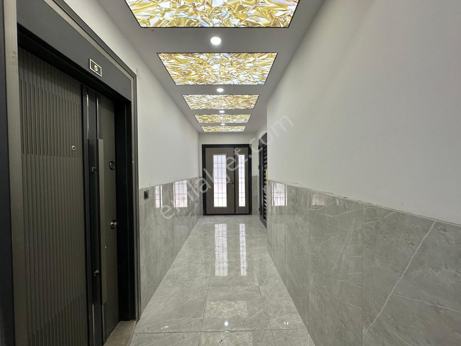 ꧁akçay Ay Emlak'tan꧂akçay'da Kapalı Otoparklı Denize Yakın Müstakil Tadında Satılık 2+1 Daire - Görsel 32