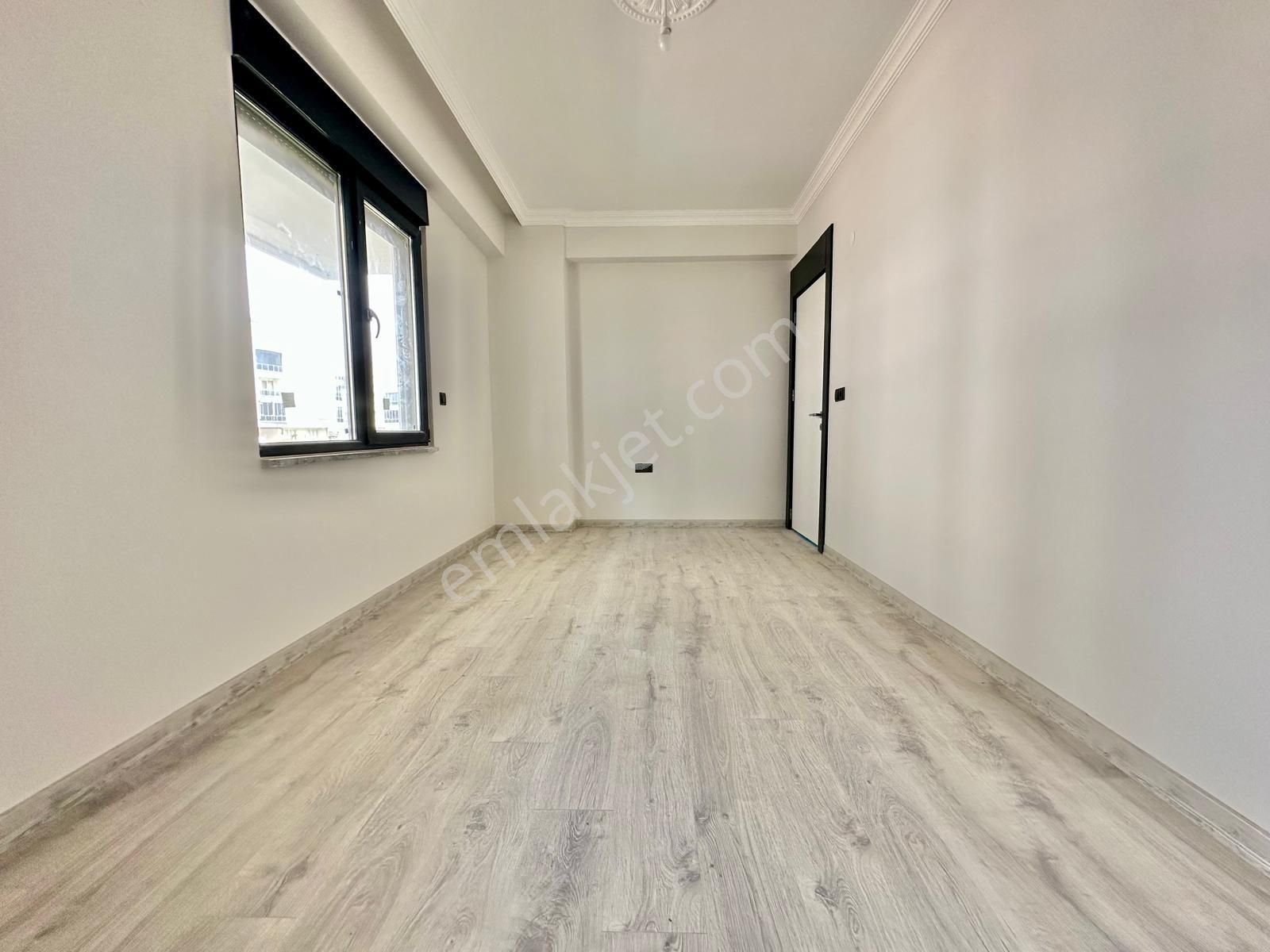 ꧁akçay Ay Emlak'tan꧂akçay'da Kapalı Otoparklı Denize Yakın Müstakil Tadında Satılık 2+1 Daire - Görsel 13