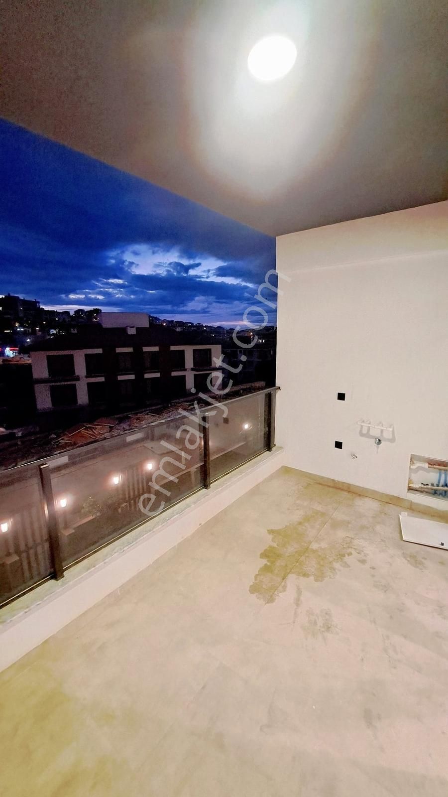 Yerden Isıtmalı Havuzlu Bol Sosyal Tesisli Lüx Rezidans - Görsel 11