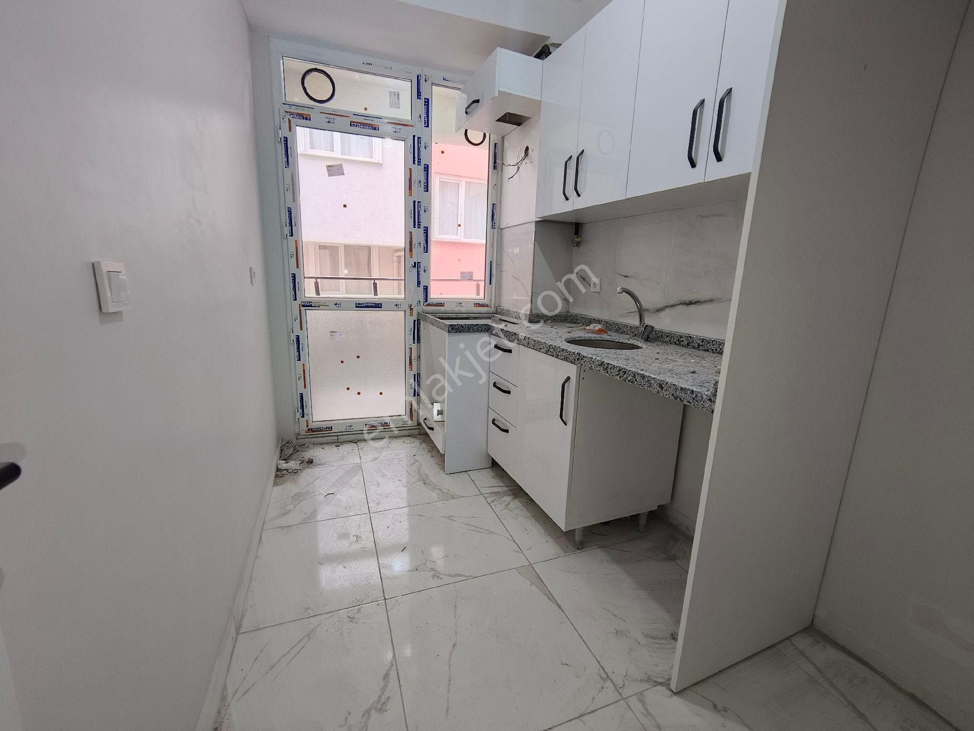 Güneyden Sıfır Binada Krediye Uygun 2+1.85 M2 Balkonlu Daire - Görsel 3