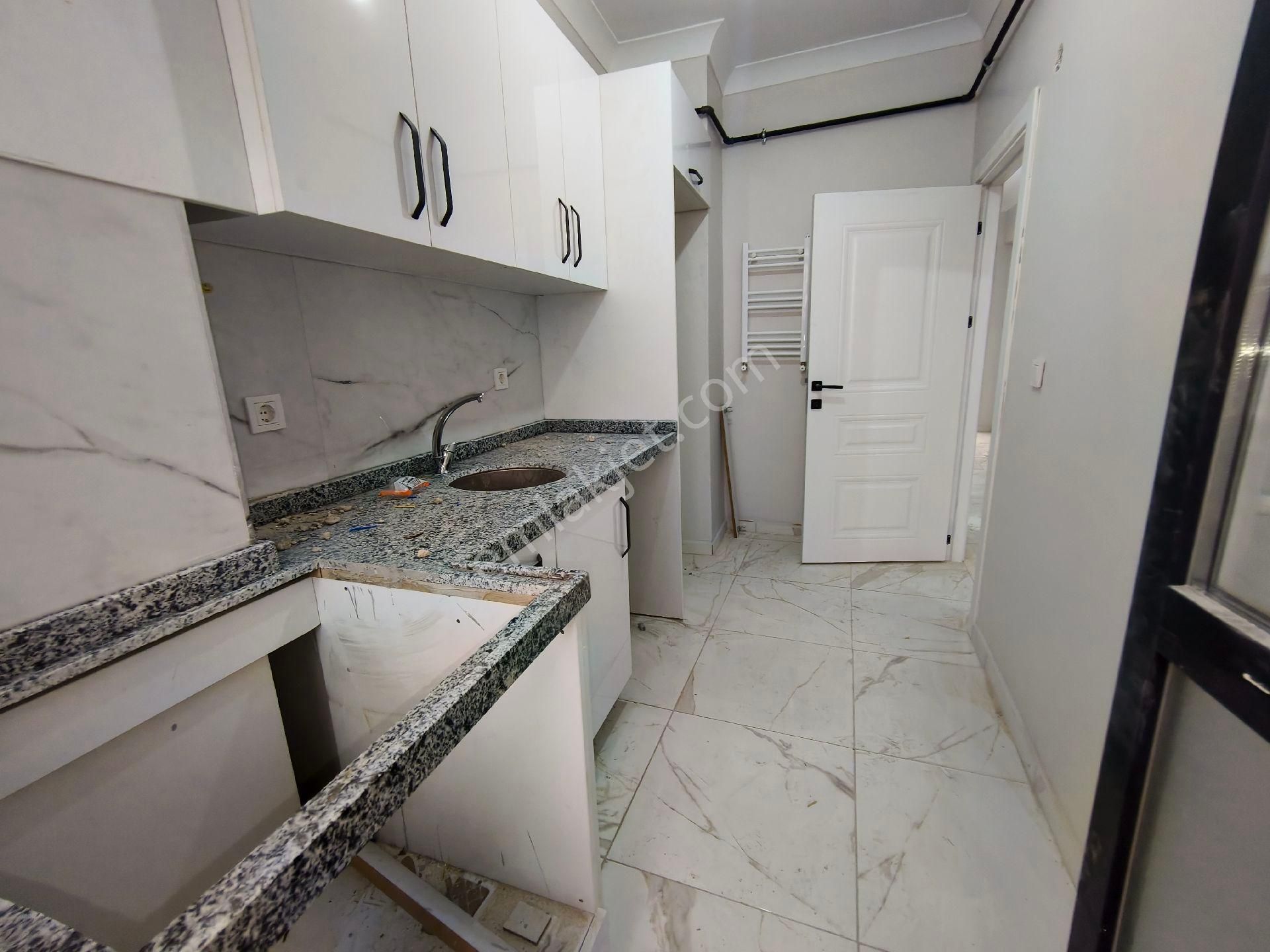 Güneyden Sıfır Binada Krediye Uygun 2+1.85 M2 Balkonlu Daire - Görsel 2