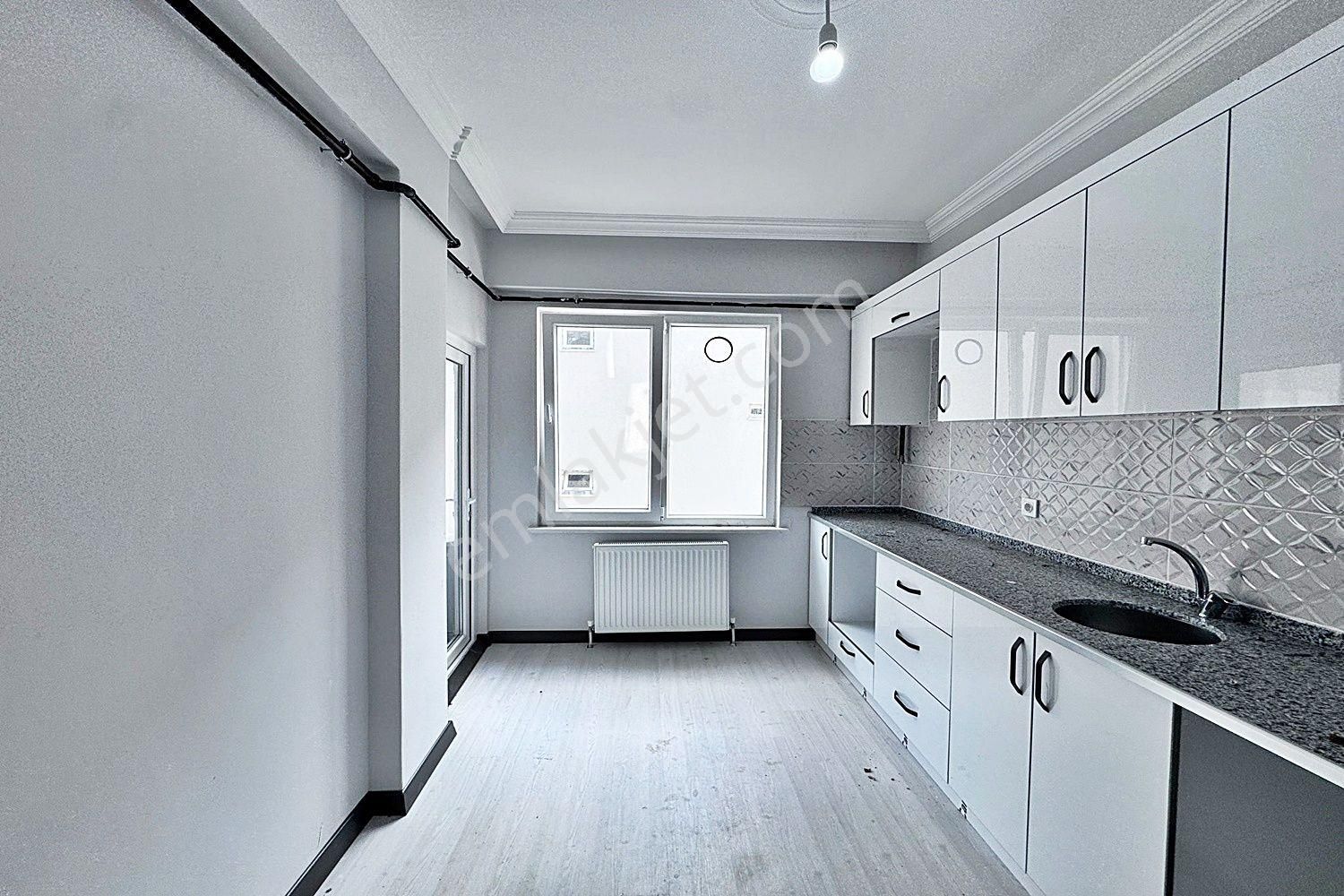 Akyüz Gayrimenkul Den; Okullar Bolgesınde Iskanlı Satılık Sıfır 3+1 Daıre - Görsel 7