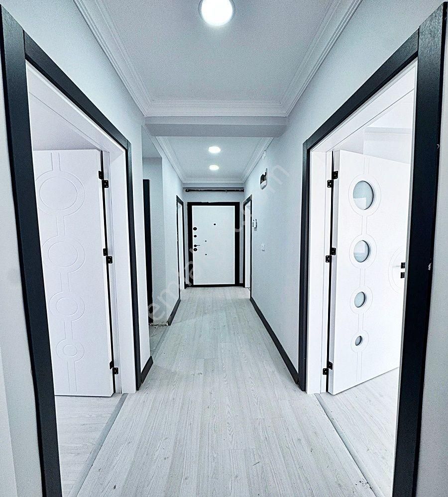 Akyüz Gayrimenkul Den; Okullar Bolgesınde Iskanlı Satılık Sıfır 3+1 Daıre - Görsel 26