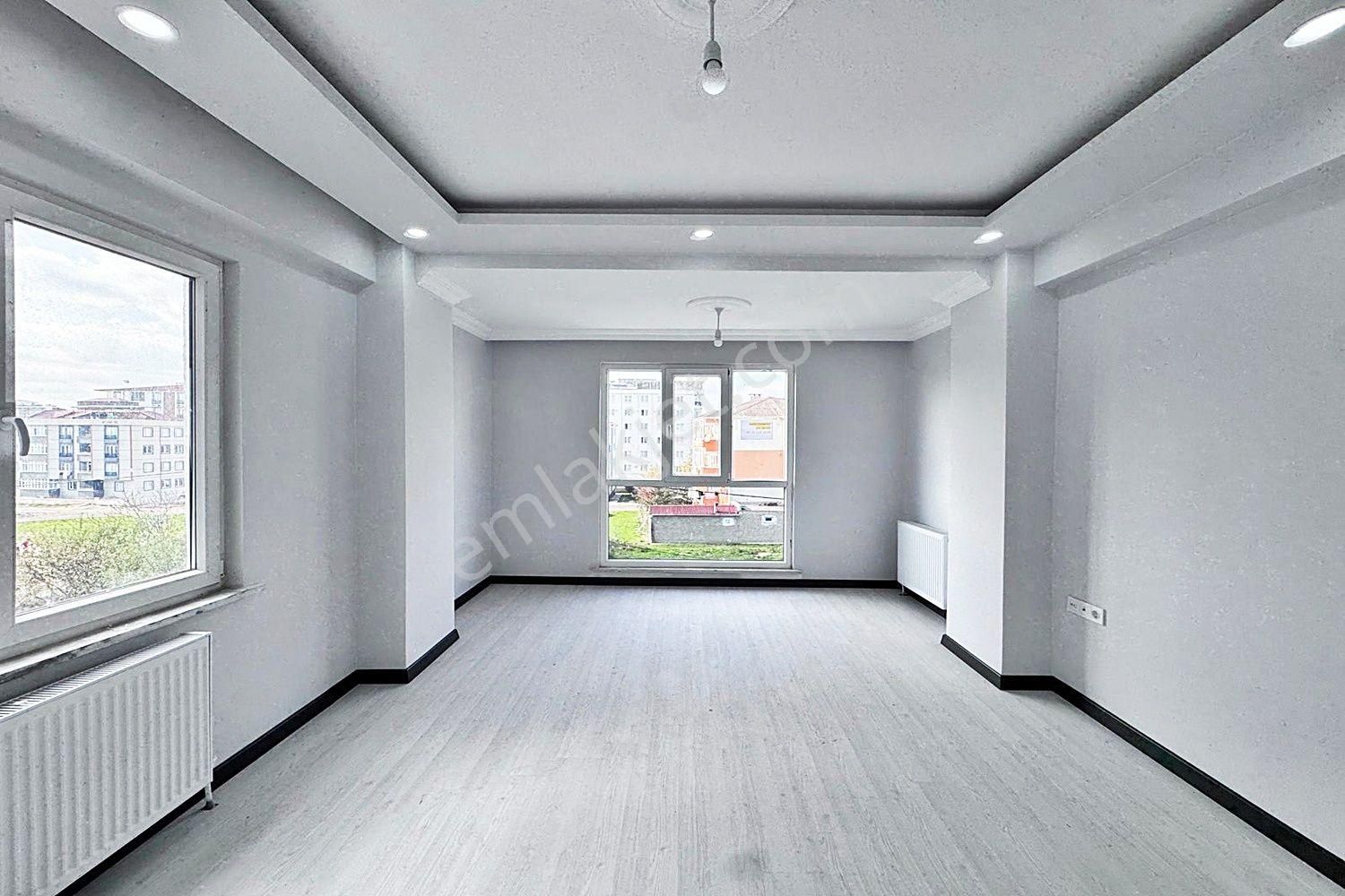 Akyüz Gayrimenkul Den; Okullar Bolgesınde Iskanlı Satılık Sıfır 3+1 Daıre - Görsel 3