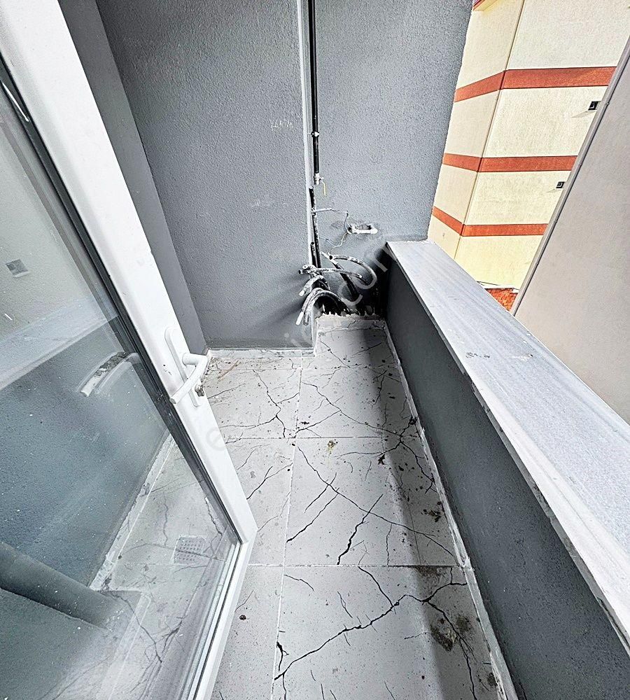 Akyüz Gayrimenkul Den; Okullar Bolgesınde Iskanlı Satılık Sıfır 3+1 Daıre - Görsel 9