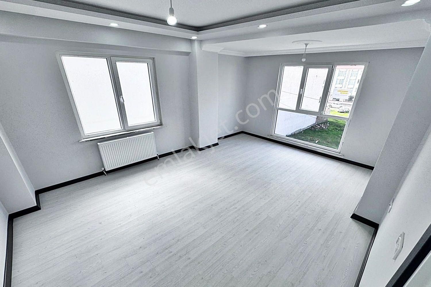 Akyüz Gayrimenkul Den; Okullar Bolgesınde Iskanlı Satılık Sıfır 3+1 Daıre - Görsel 2