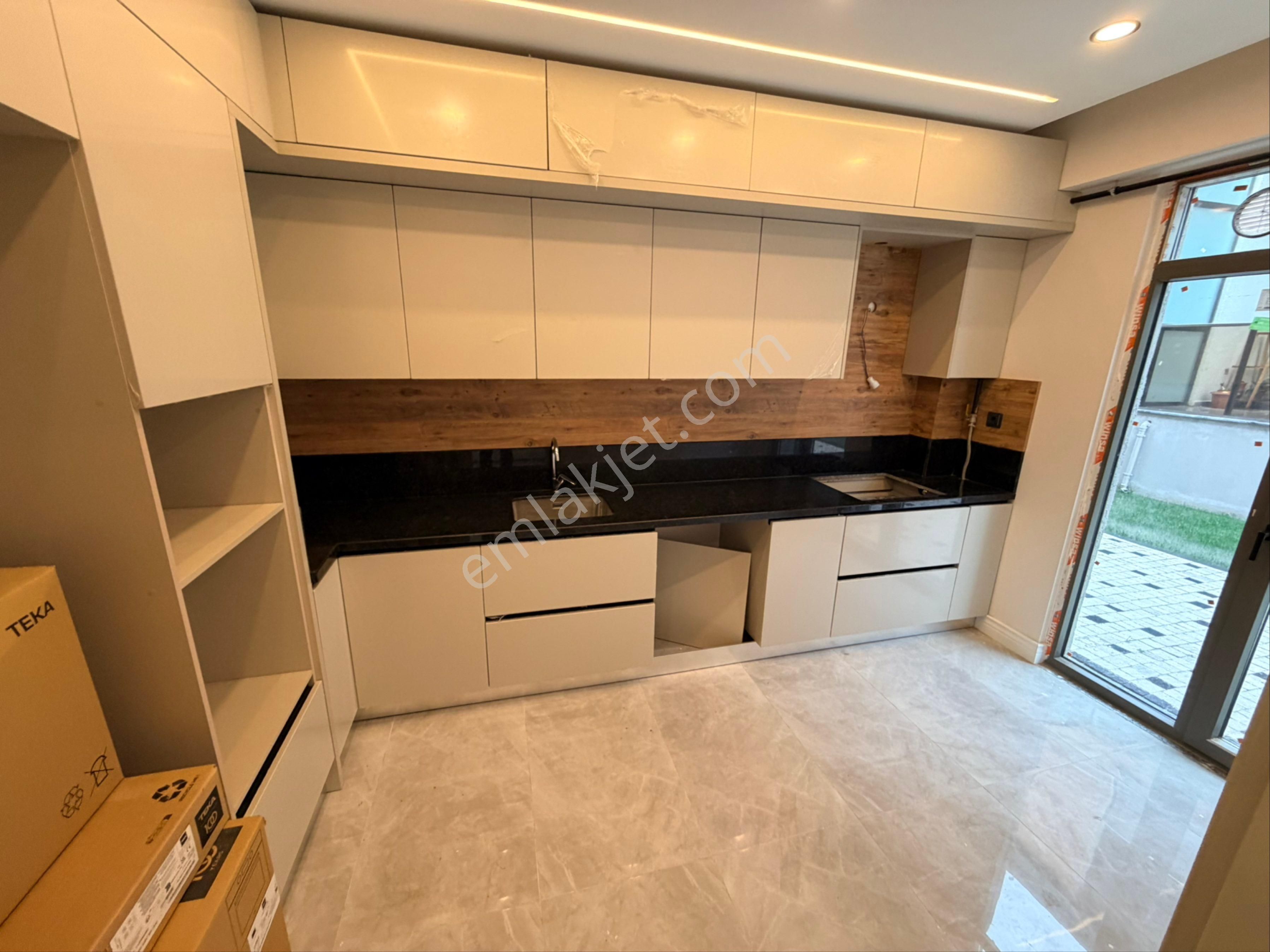 Önelerde 3+1 - Site İçerisinde Güvenlikli Satılık Sıralı Villa - Görsel 7
