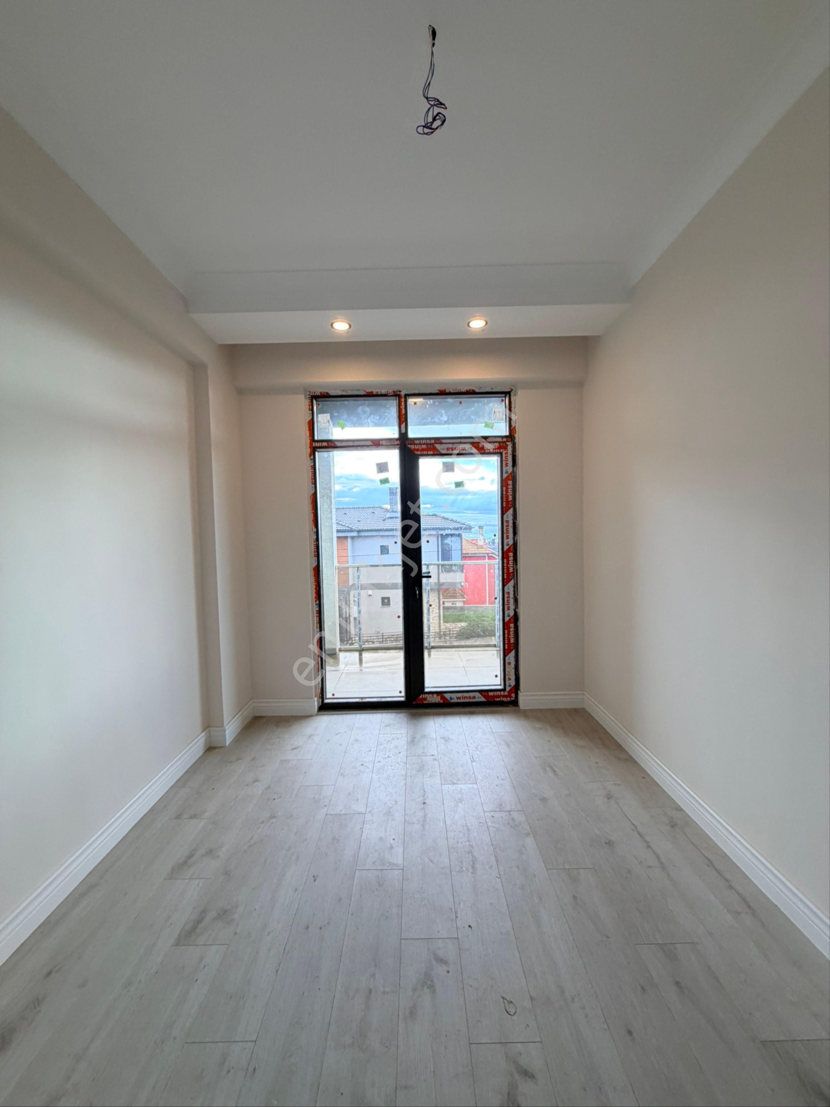 Önelerde 3+1 - Site İçerisinde Güvenlikli Satılık Sıralı Villa - Görsel 24