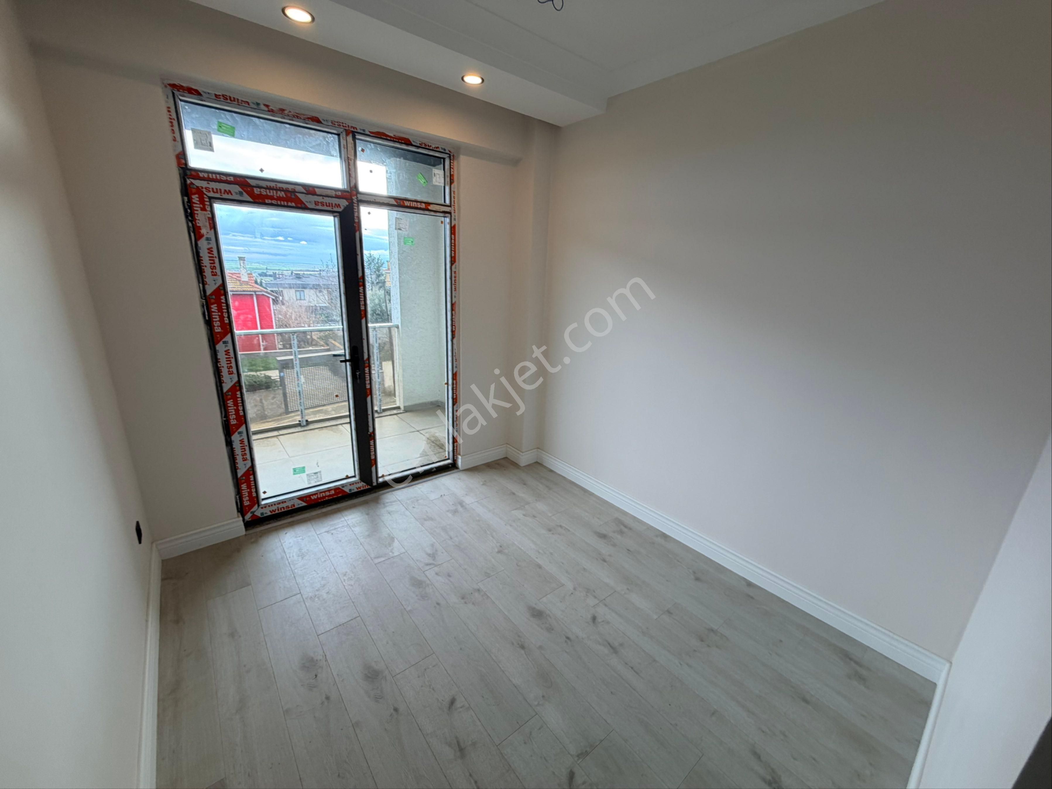 Önelerde 3+1 - Site İçerisinde Güvenlikli Satılık Sıralı Villa - Görsel 30