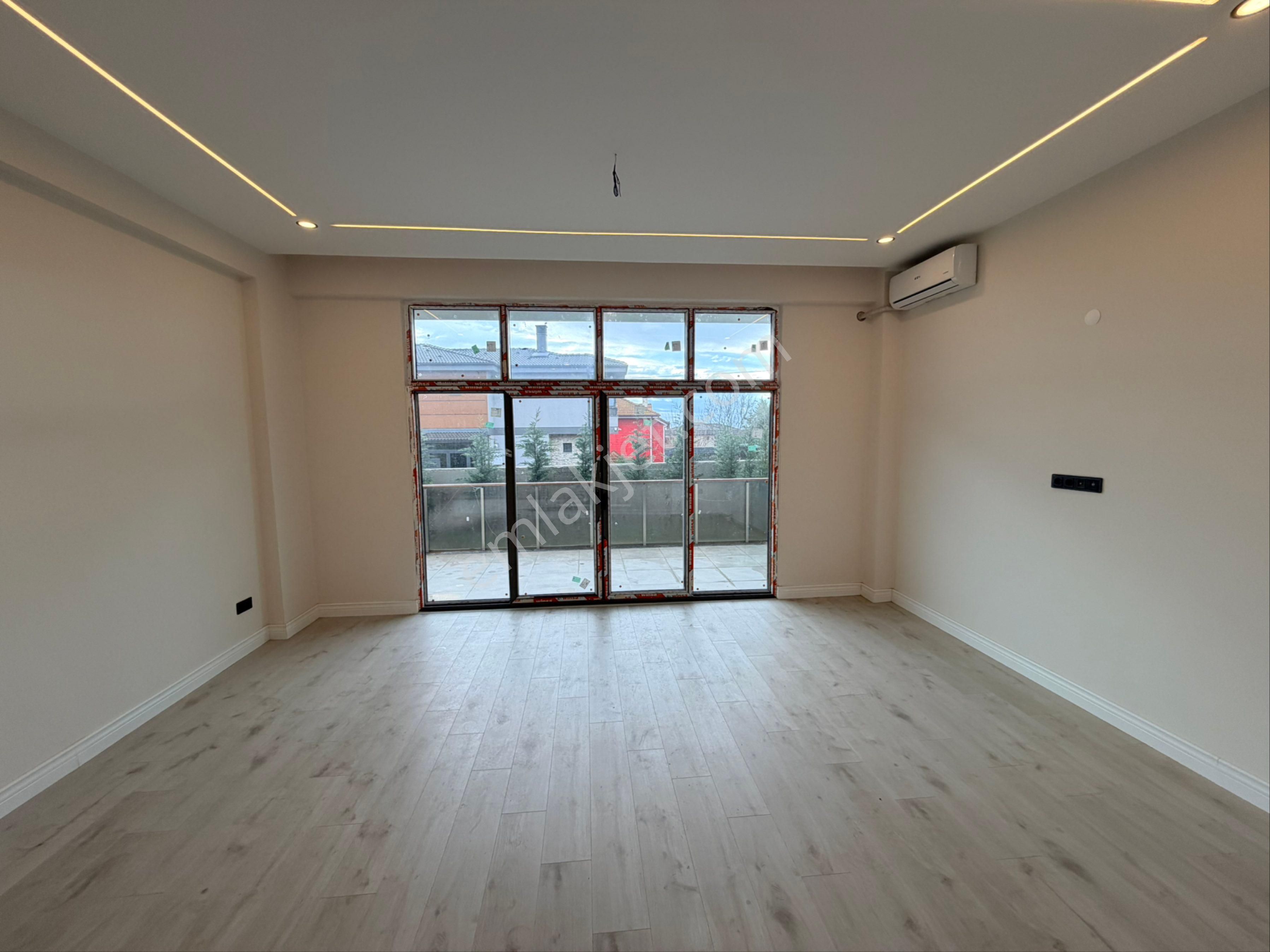 Önelerde 3+1 - Site İçerisinde Güvenlikli Satılık Sıralı Villa - Görsel 15