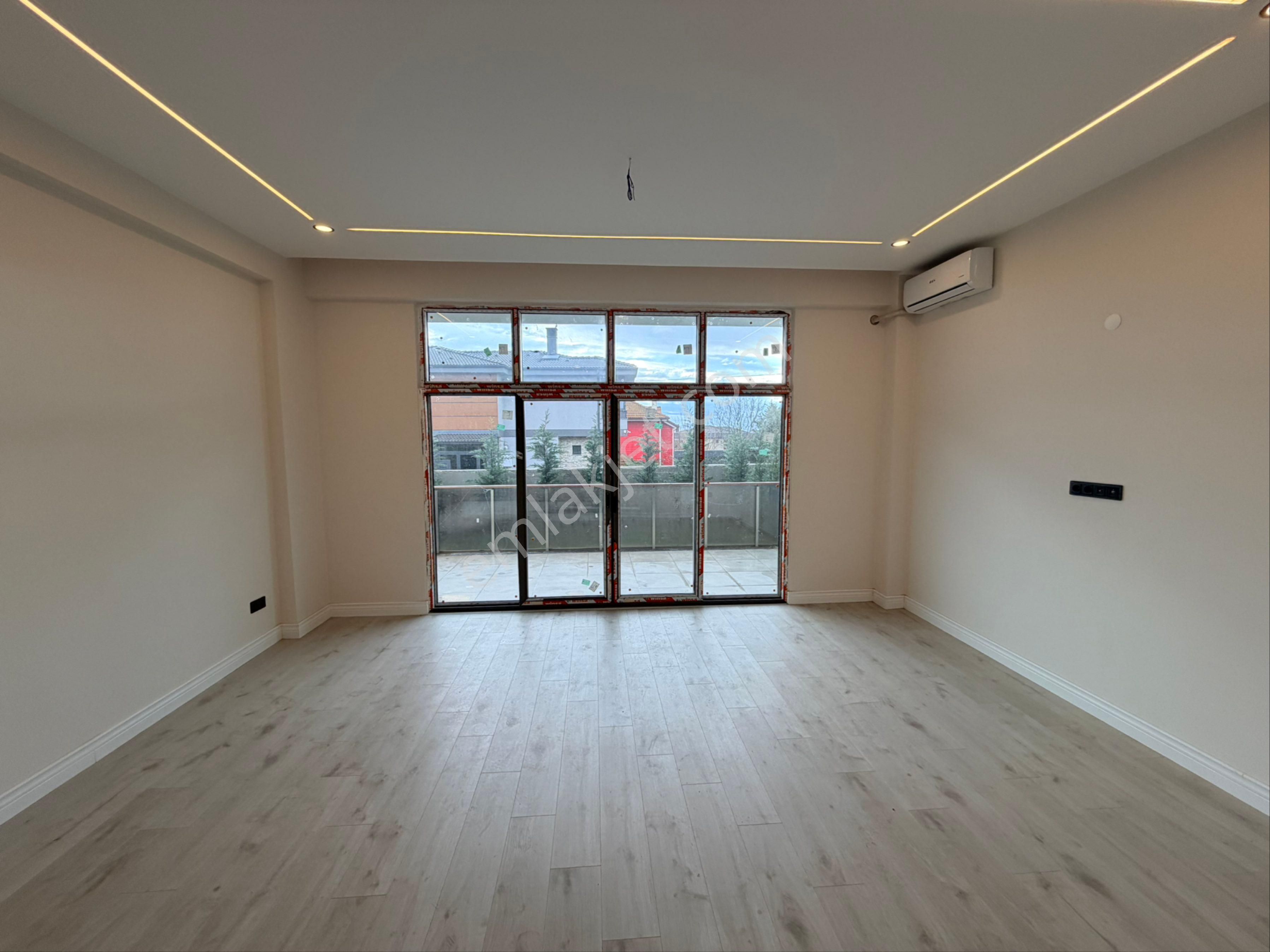 Önelerde 3+1 - Site İçerisinde Güvenlikli Satılık Sıralı Villa - Görsel 12